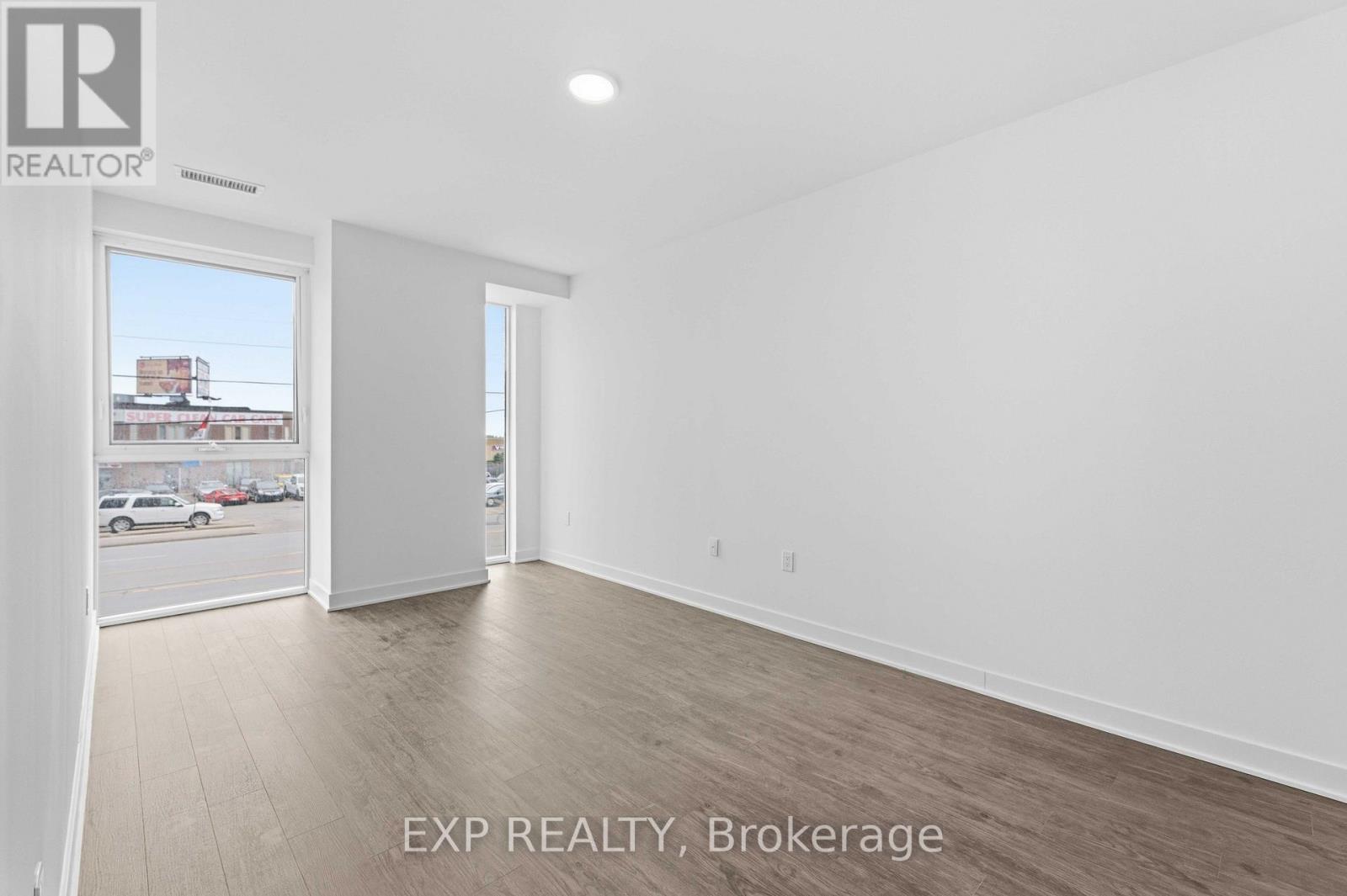 #108 2782 BARTON STREET E - Image 13