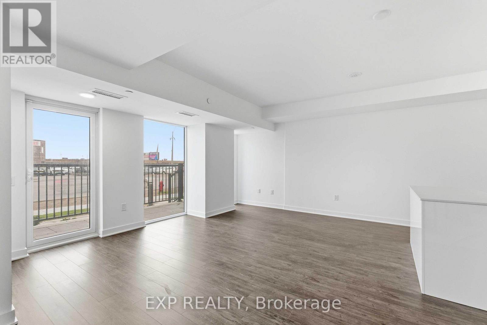 #108 2782 BARTON STREET E - 3