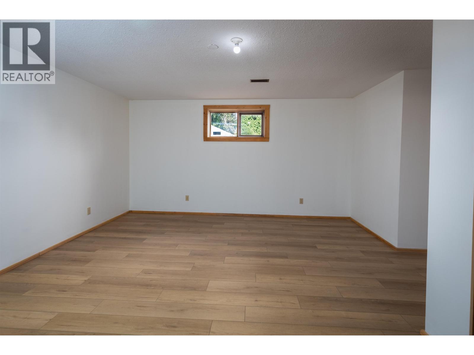 3902 SPRING CREEK DRIVE - 11