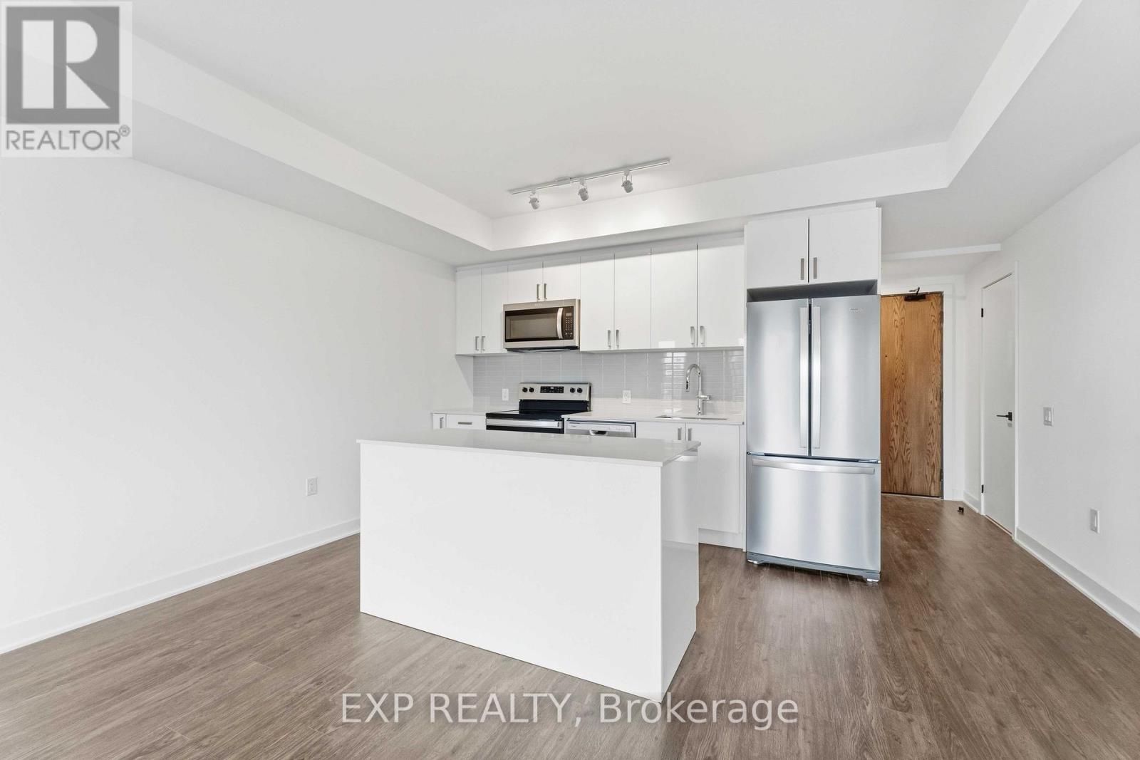 #108 2782 BARTON STREET E - 5