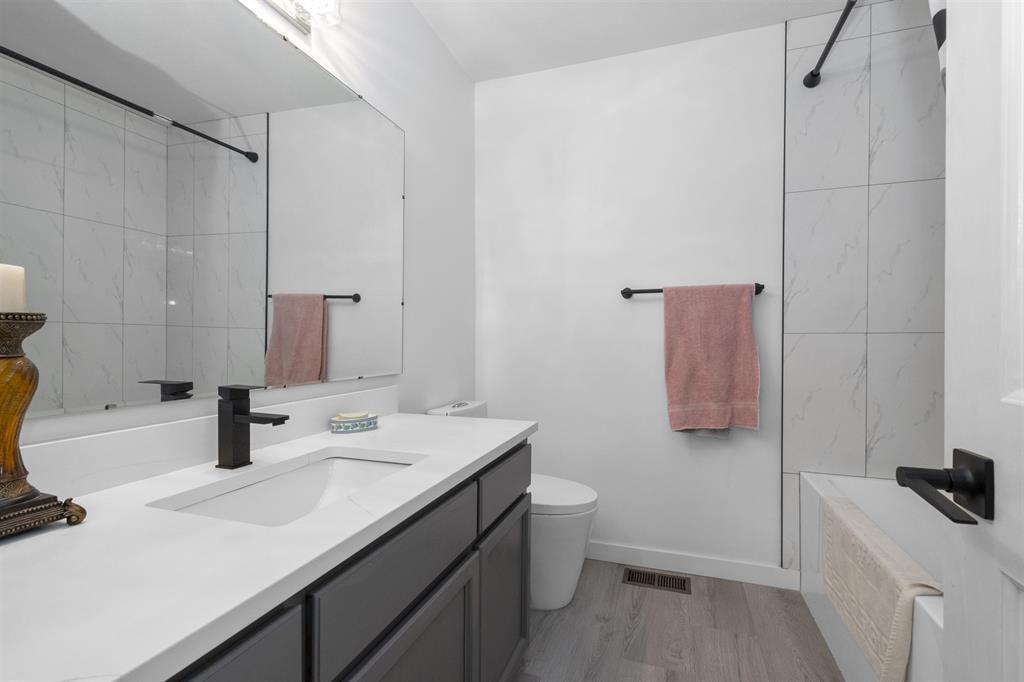 3 9515 WOODBINE STREET, Chilliwack Proper East, Chilliwack