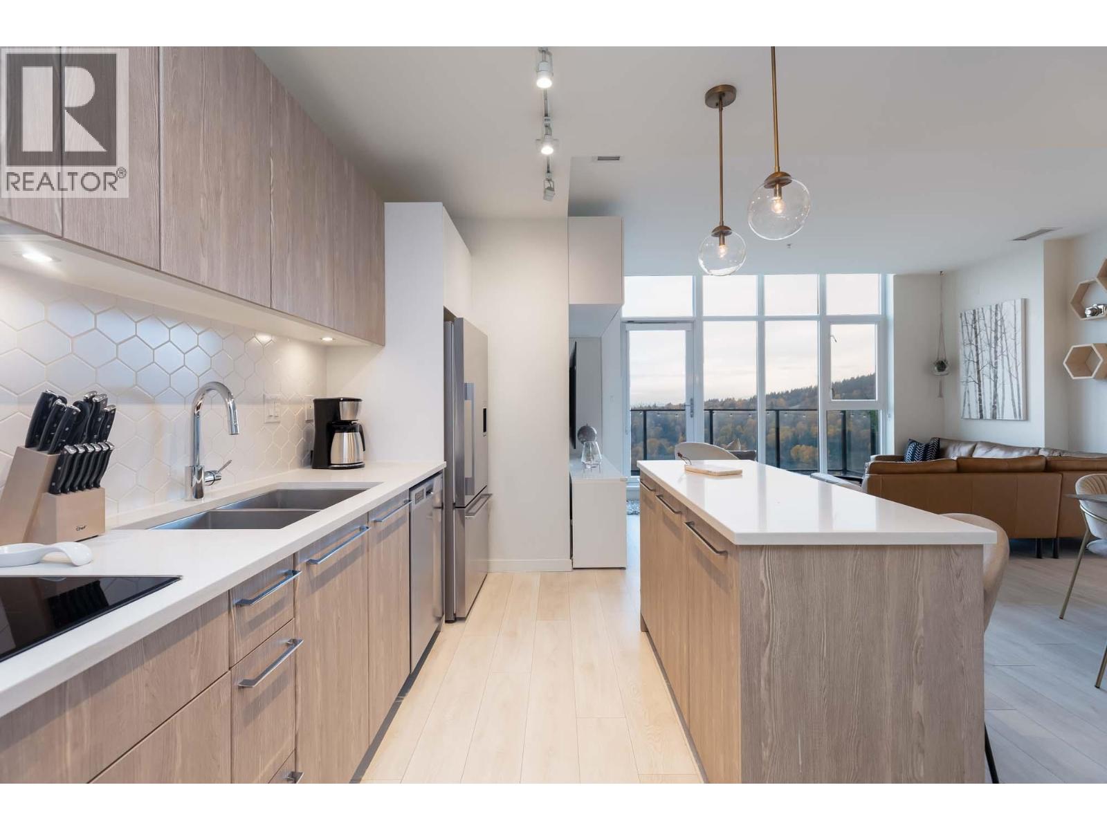 3 Bed, 2 Bath House for Rent in Coquitlam – 2202 691 NORTH ROAD, Coquitlam – MLS# R3121386 - Image 29