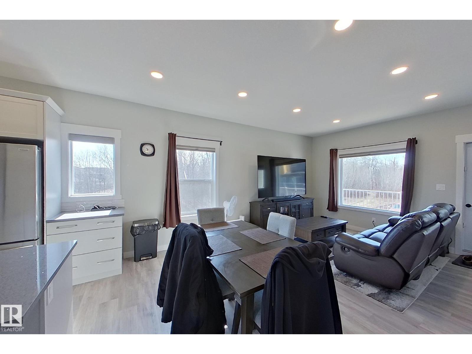 #33 150 EVERITT DR, St. Albert