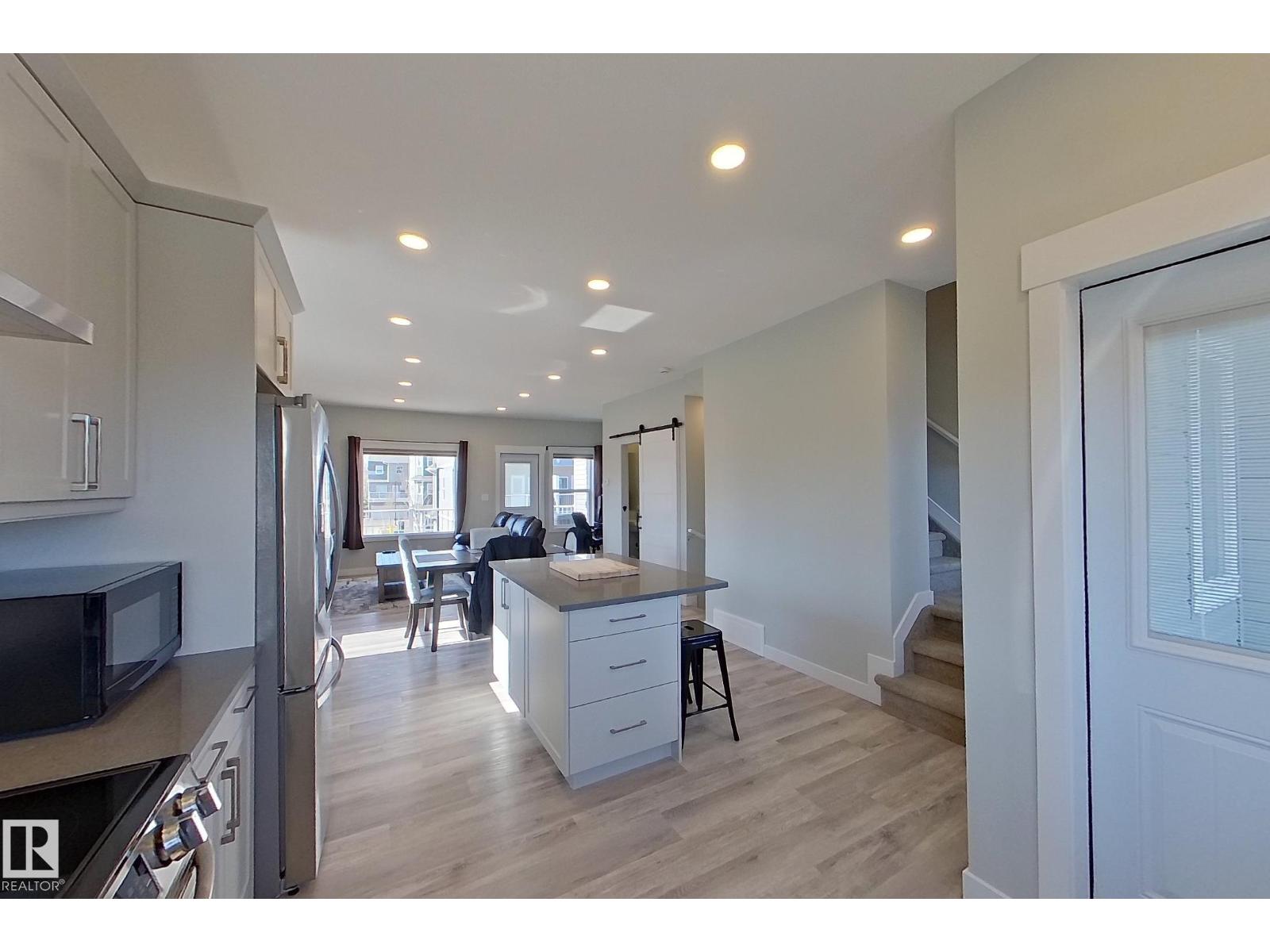#33 150 EVERITT DR, St. Albert