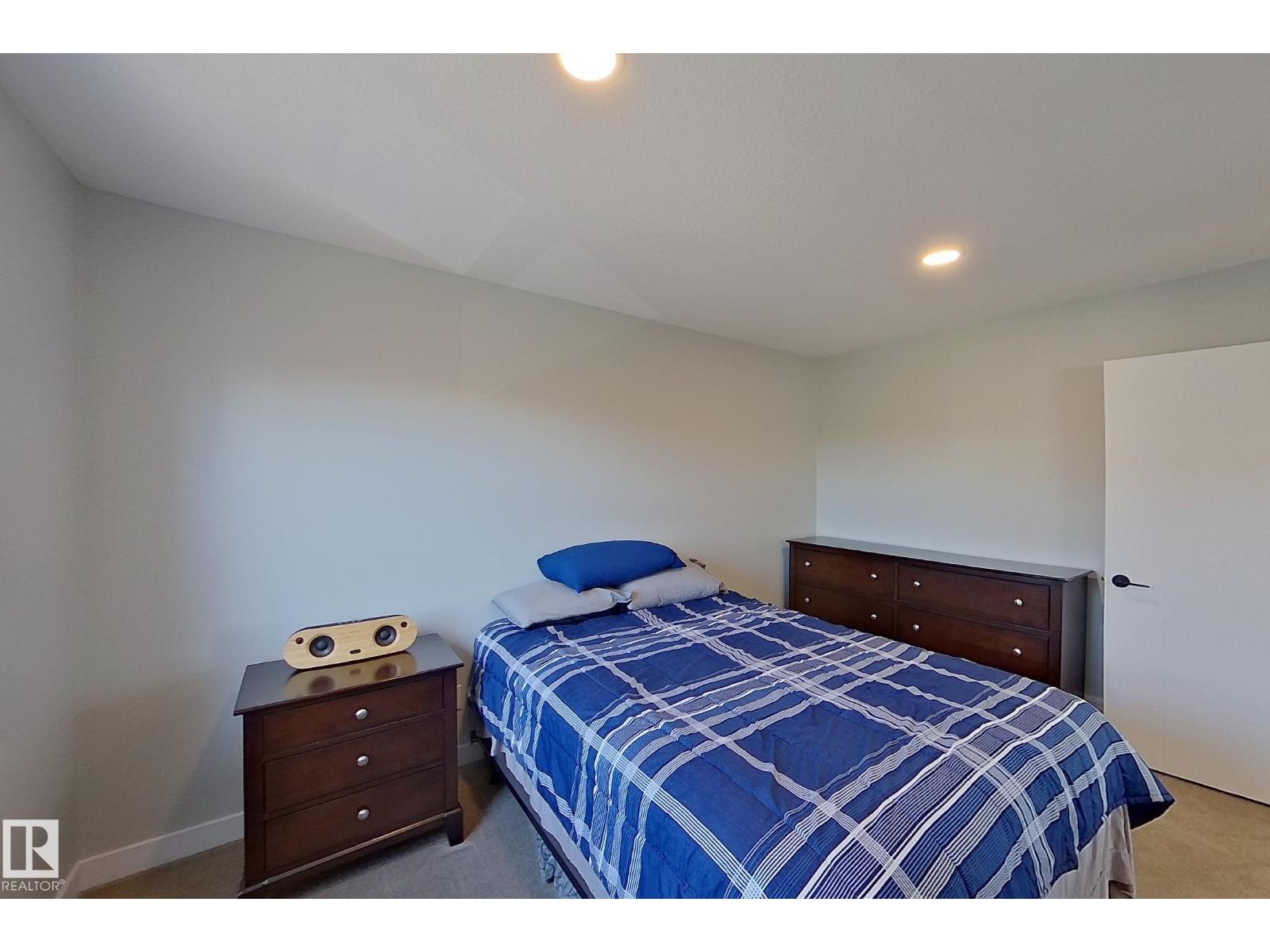 #33 150 EVERITT DR, St. Albert
