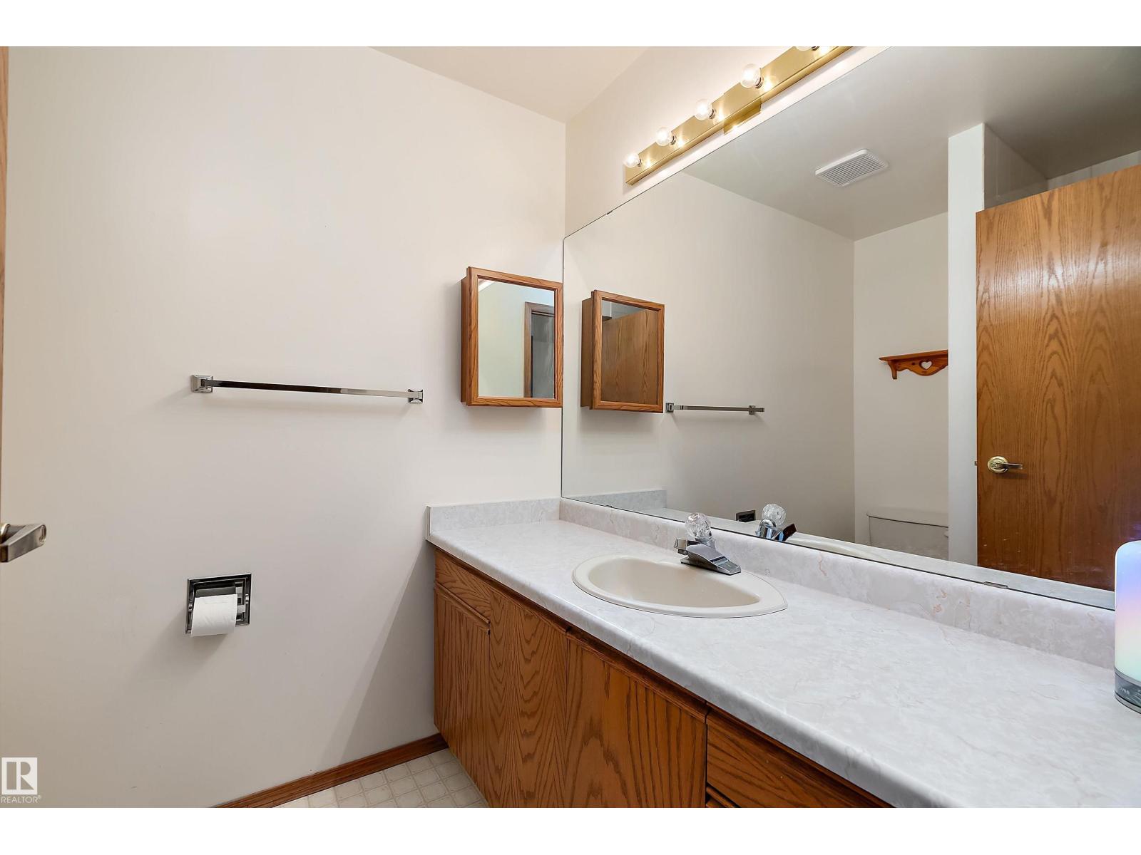 #45 903 109 ST NW, Edmonton