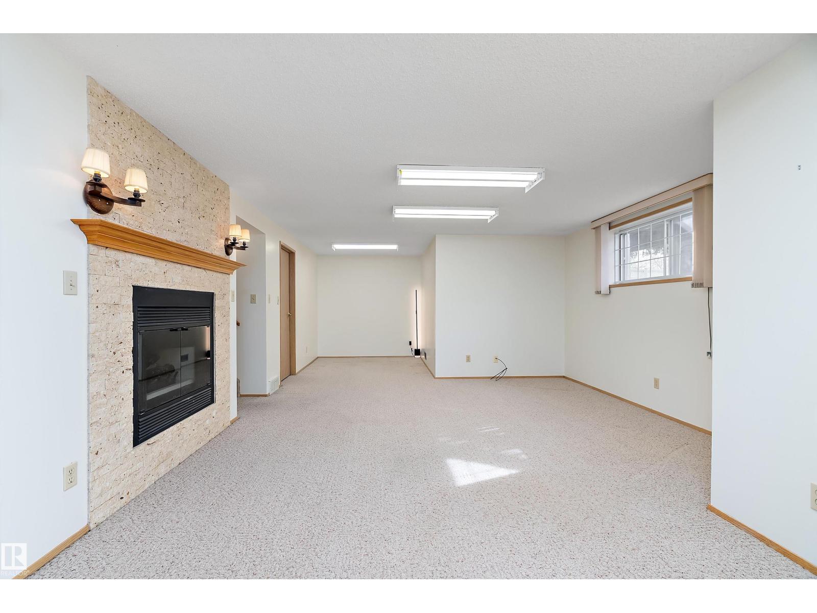 #45 903 109 ST NW, Edmonton