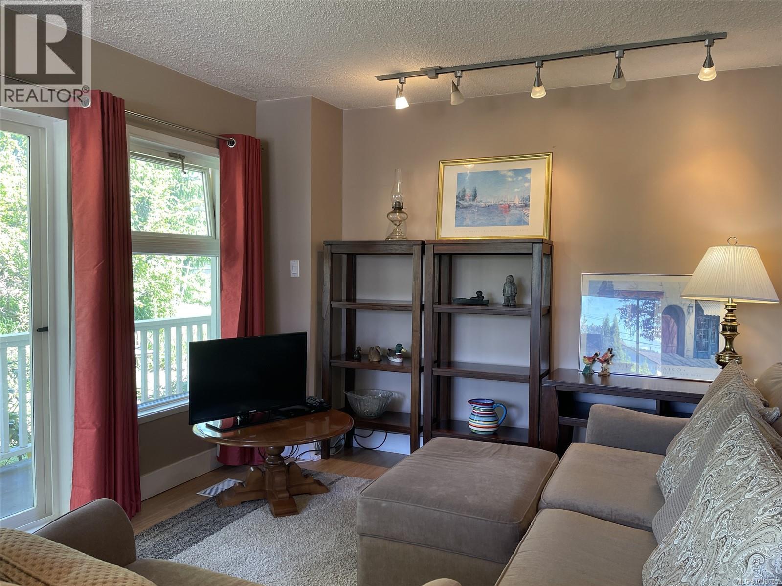 2821 4th Ave - 6