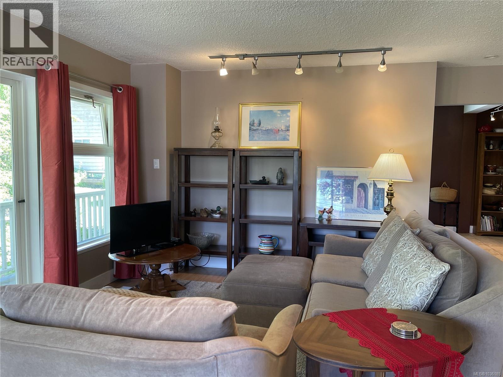 2821 4th Ave - 5