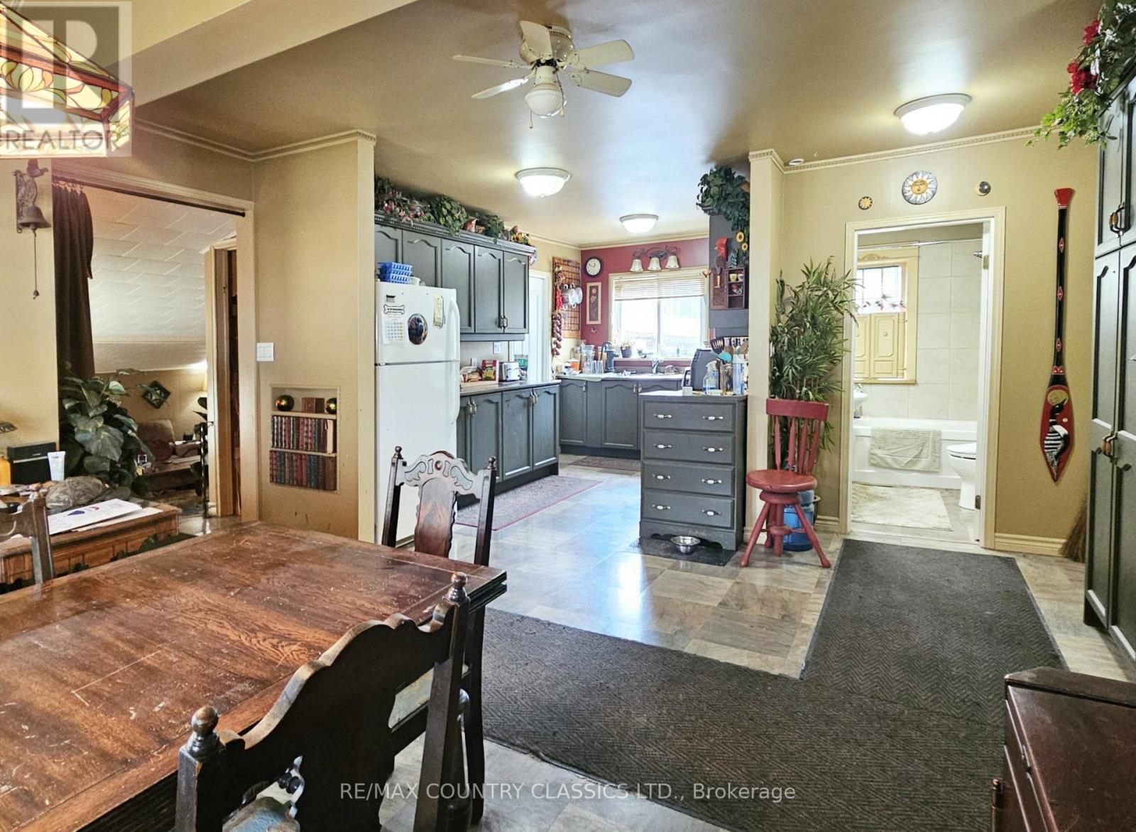 795 RIVERSIDE DRIVE - 8