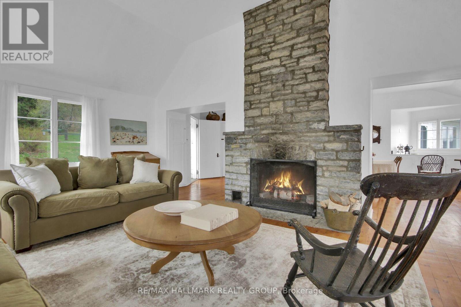 350 BERRY SIDE ROAD - 28