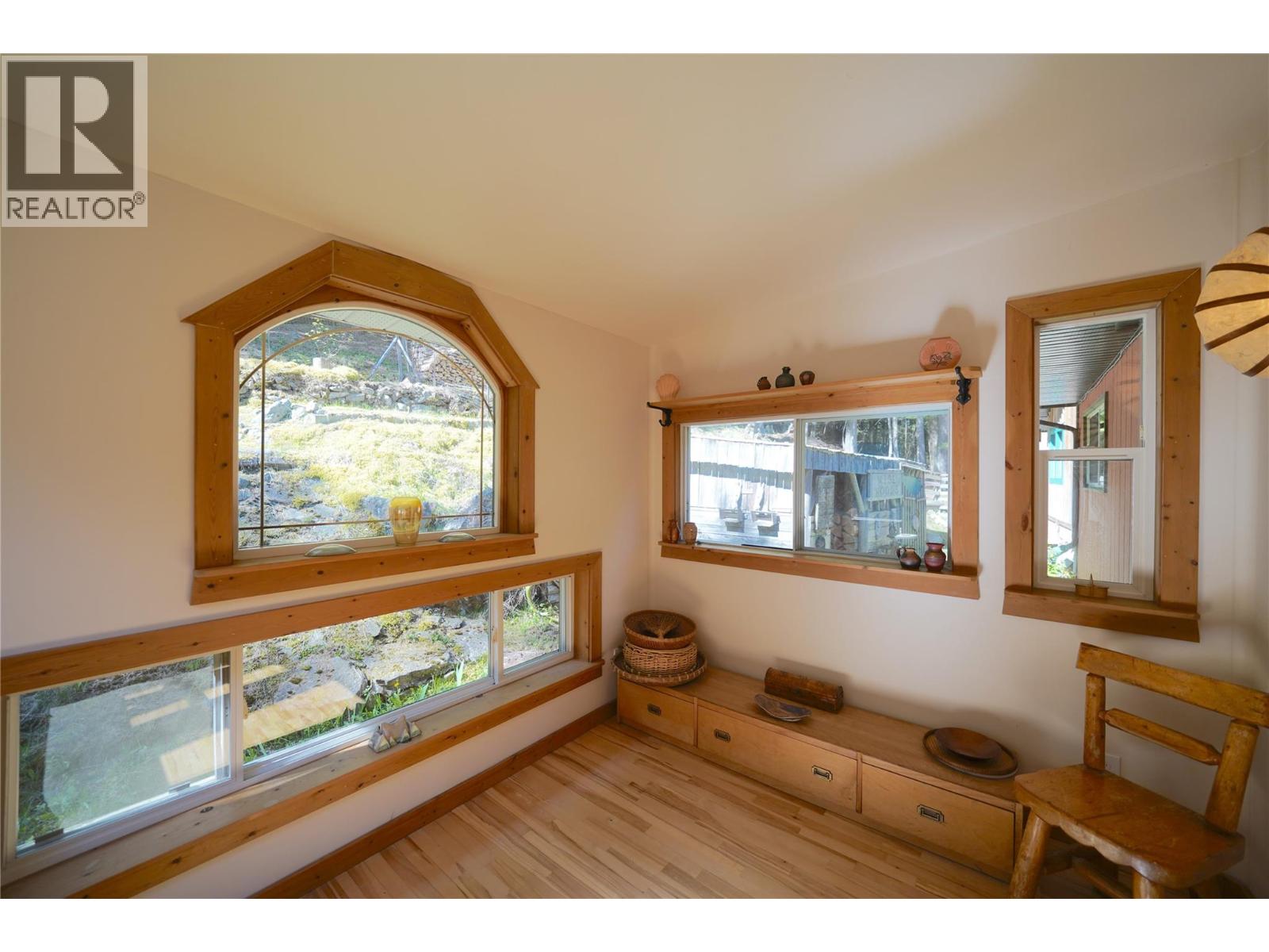 281 Iwanik Road, Procter