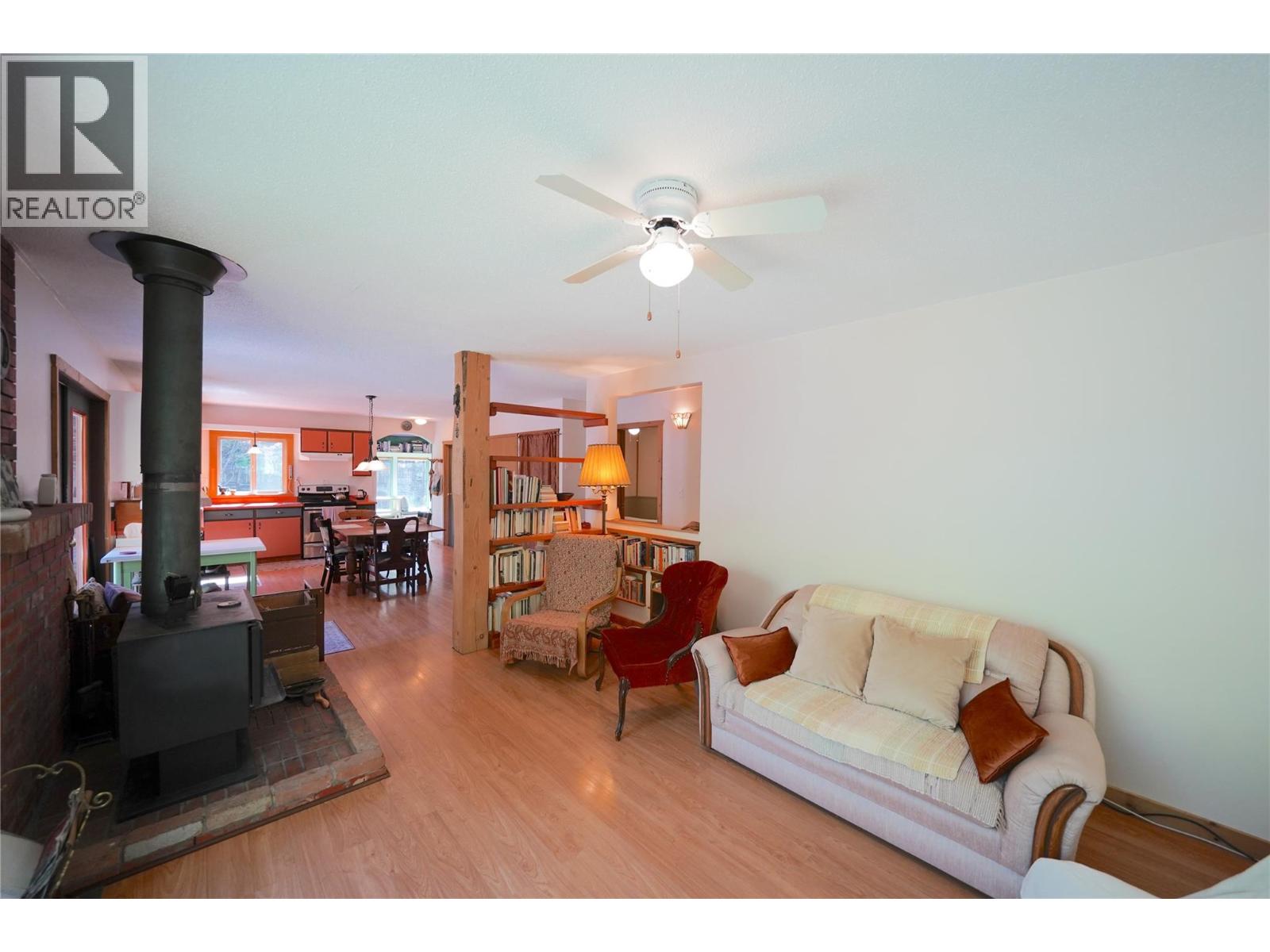 281 Iwanik Road, Procter
