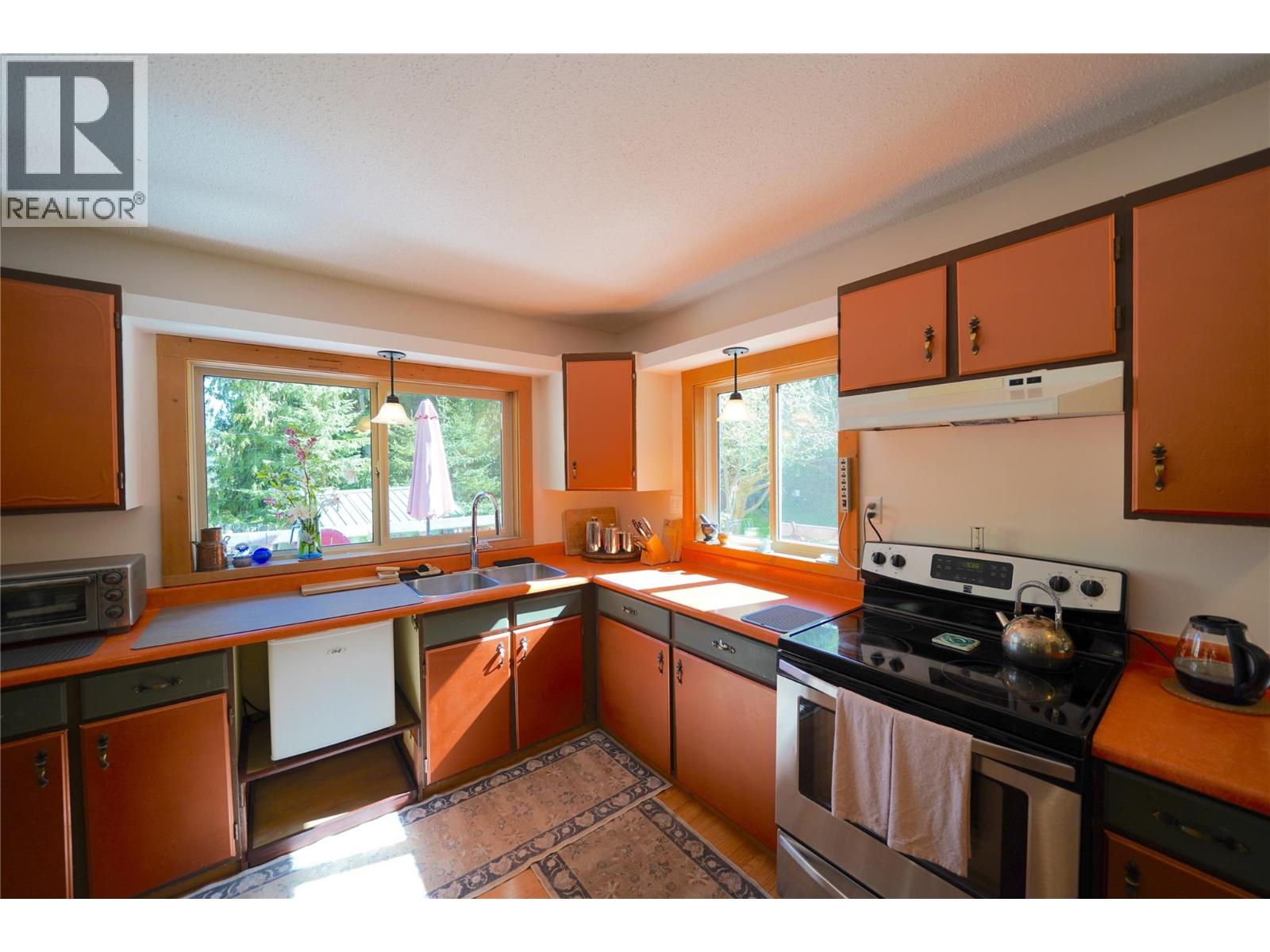 281 Iwanik Road, Procter