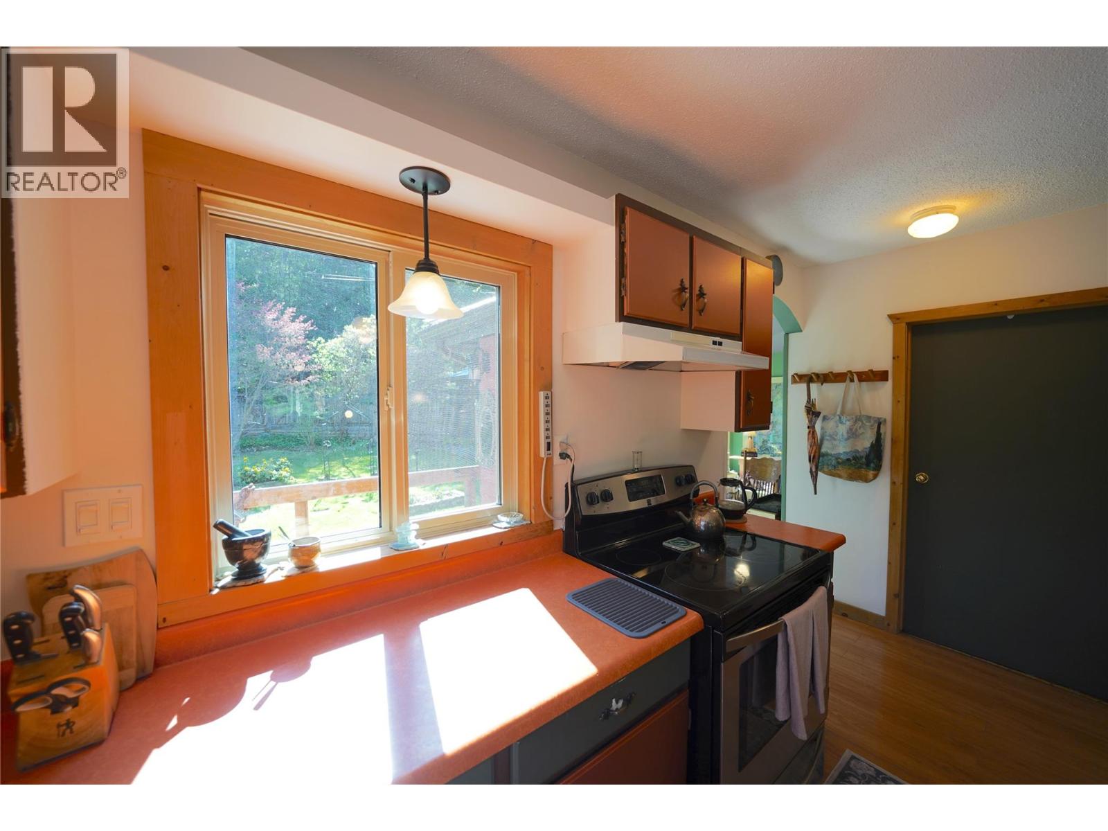 281 Iwanik Road, Procter