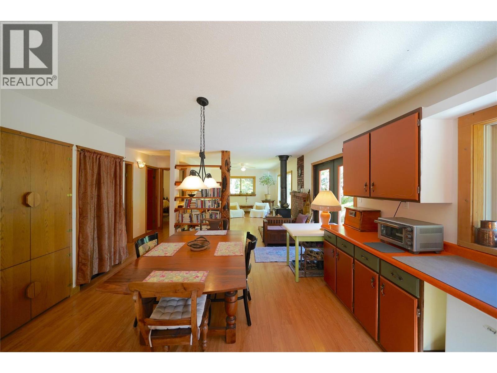 281 Iwanik Road, Procter