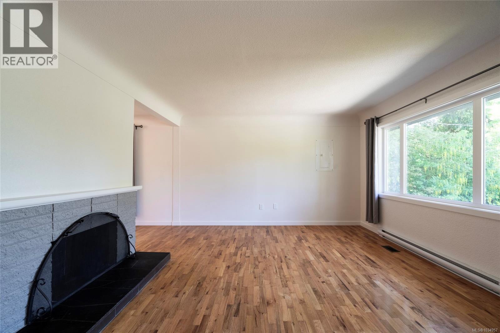 875 Gladiola Ave - Image 2
