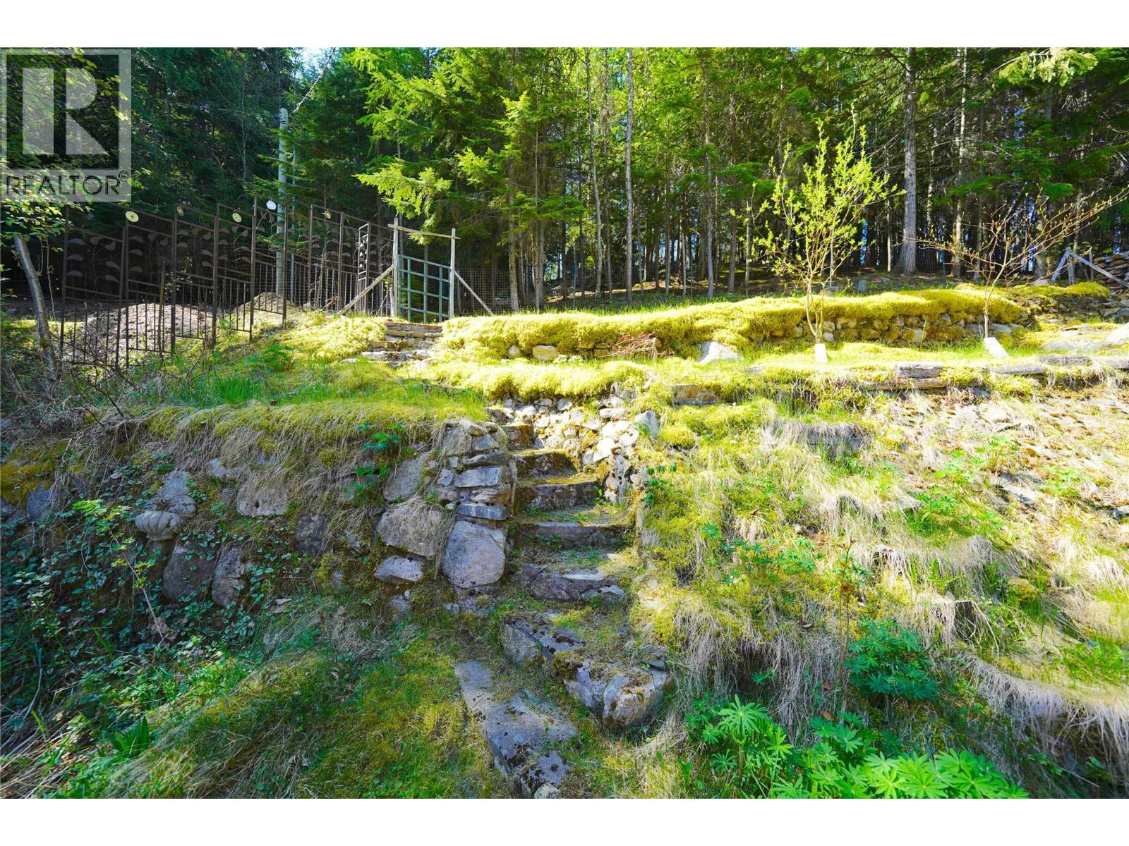 281 Iwanik Road - 57