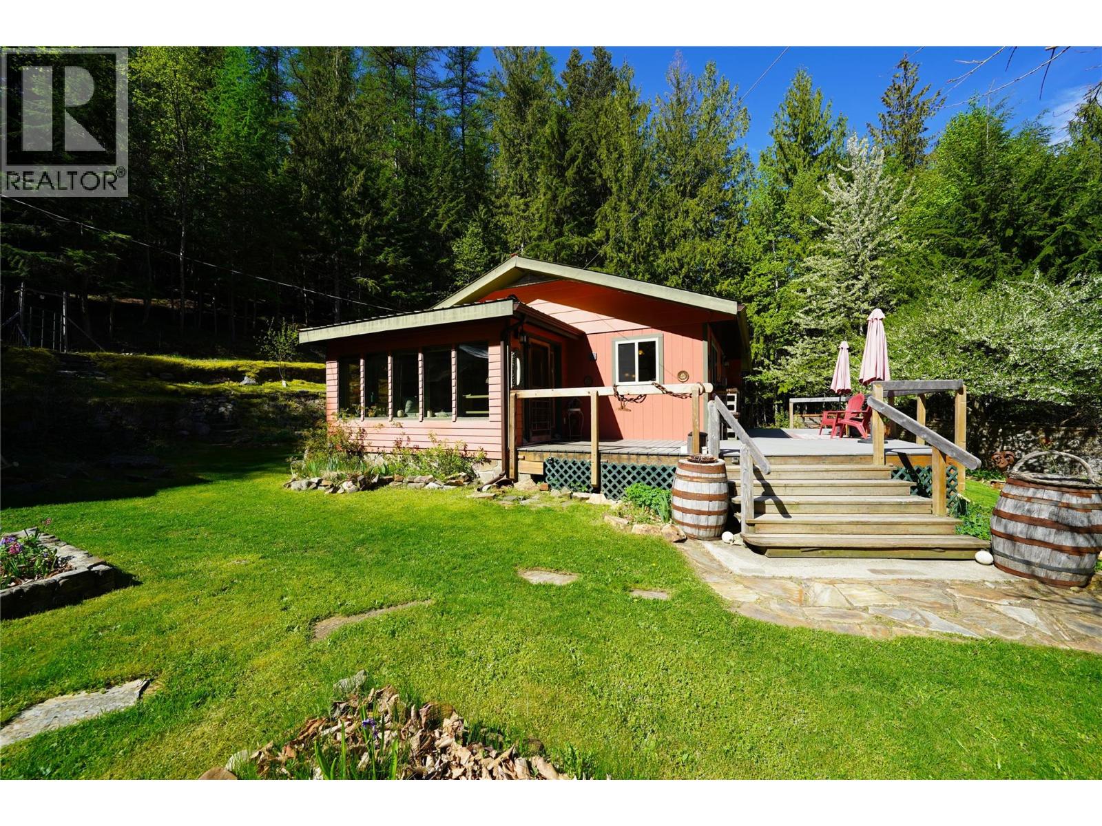 281 Iwanik Road - 63