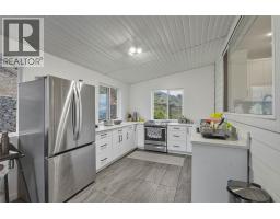 5pc Ensuite bath - 2405 Talbot Place, Kamloops, BC V1S2B2 Photo 17