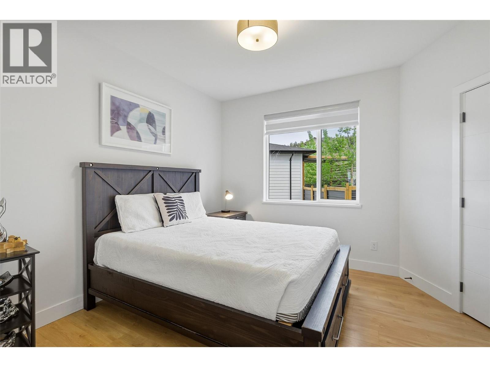 2405 TALBOT Place - 34