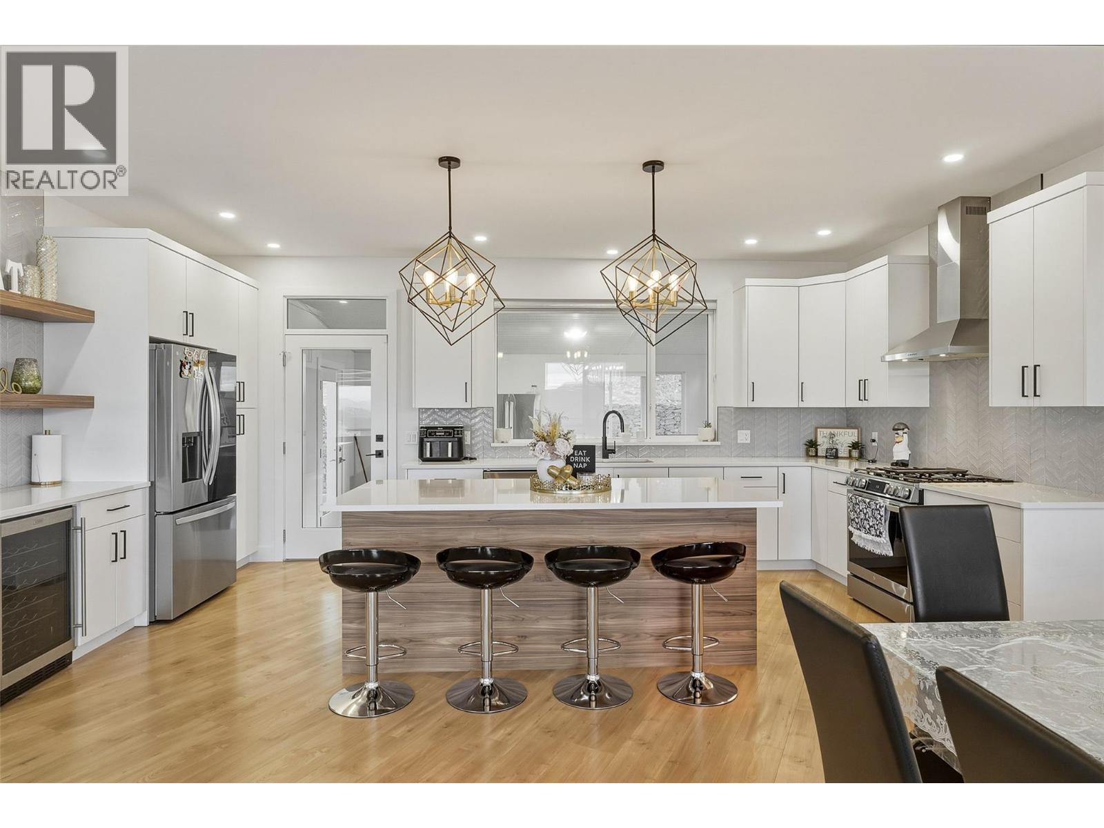 2405 TALBOT Place - 14