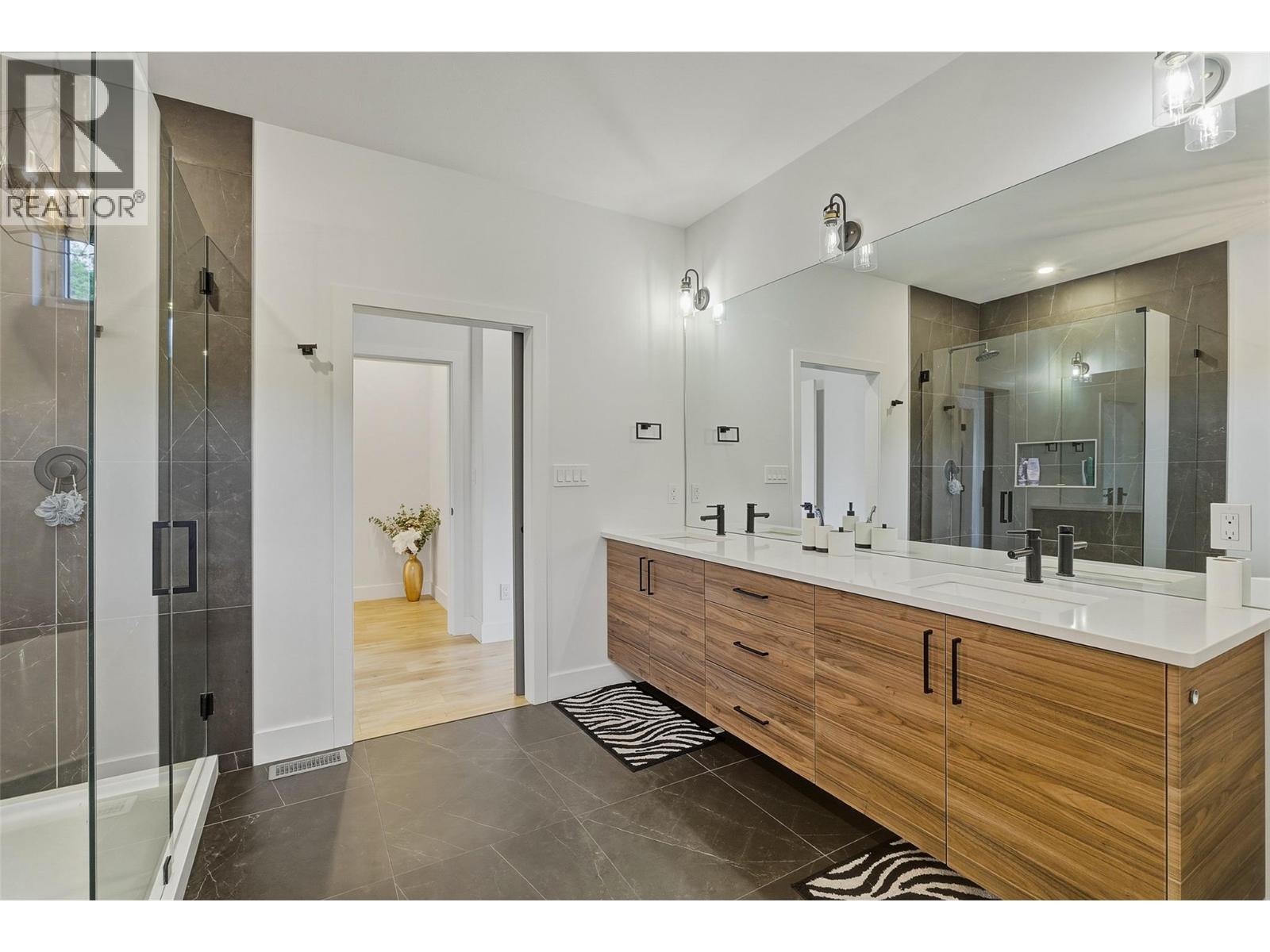2405 TALBOT Place - 26