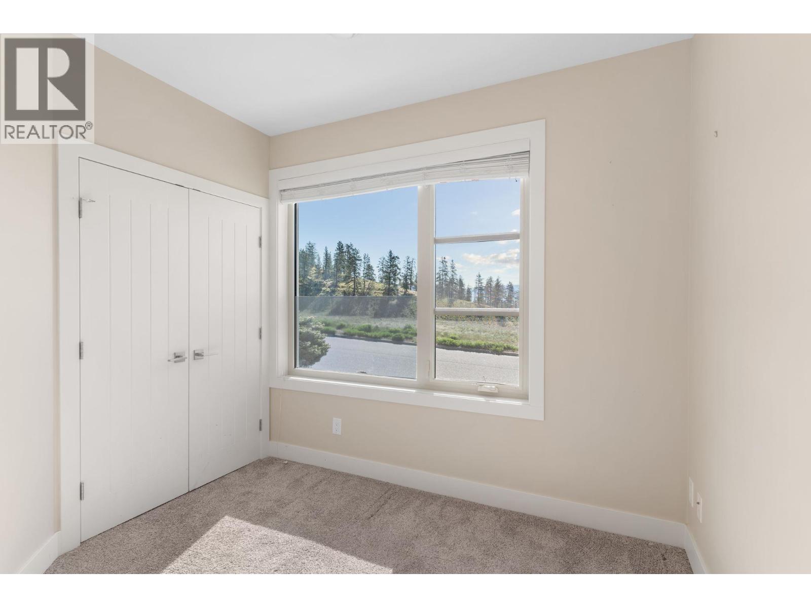2604 Paramount Drive - 26