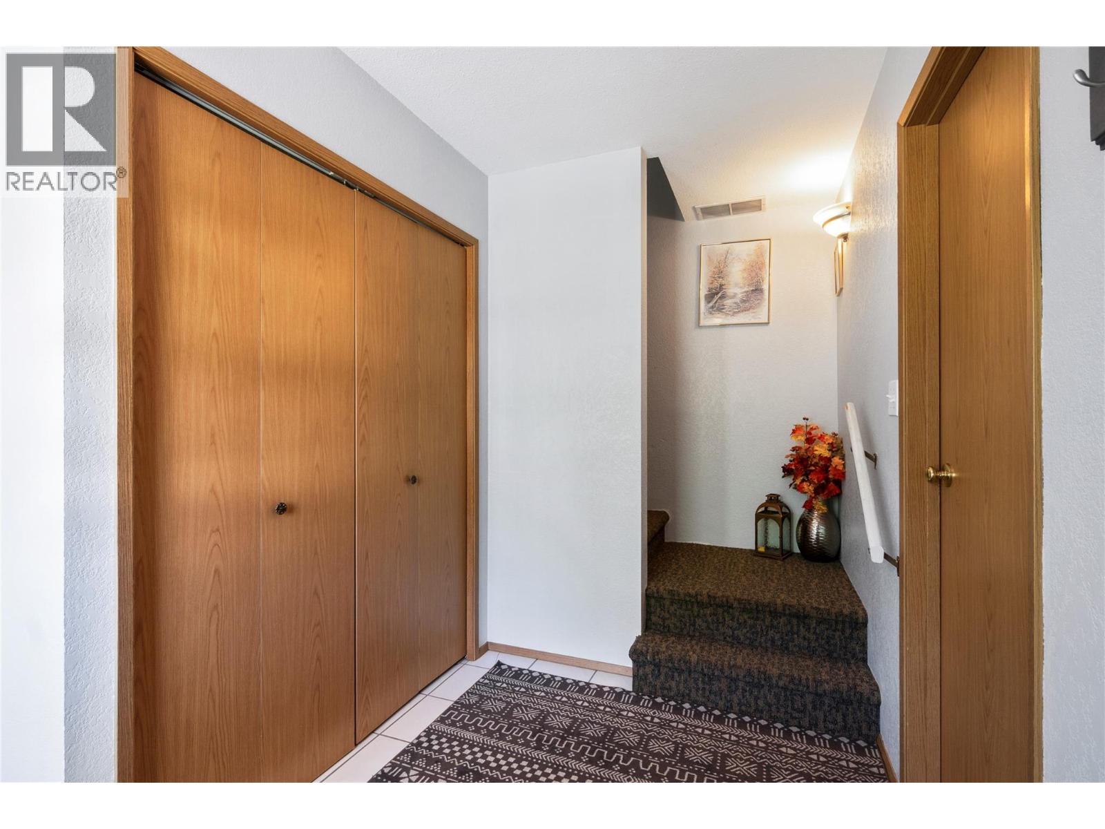 7020 51 Street NE - 12