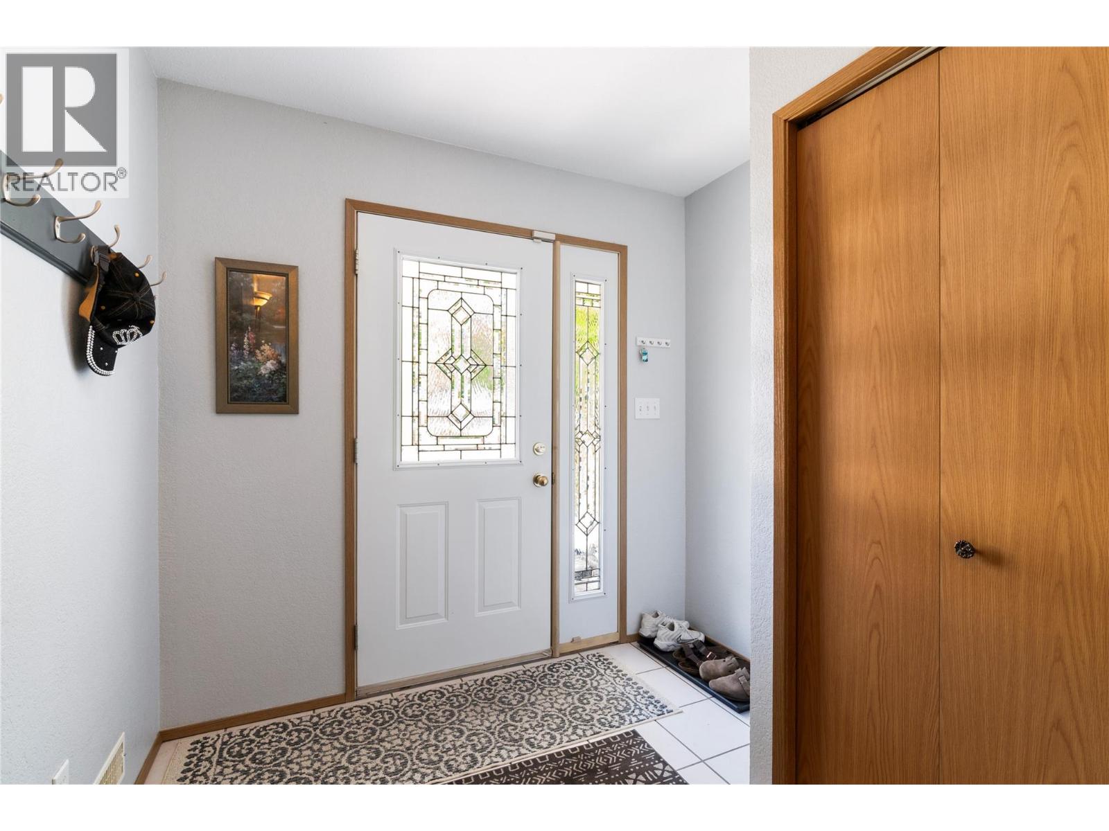  7020 51 Street Northeast, Salmon Arm