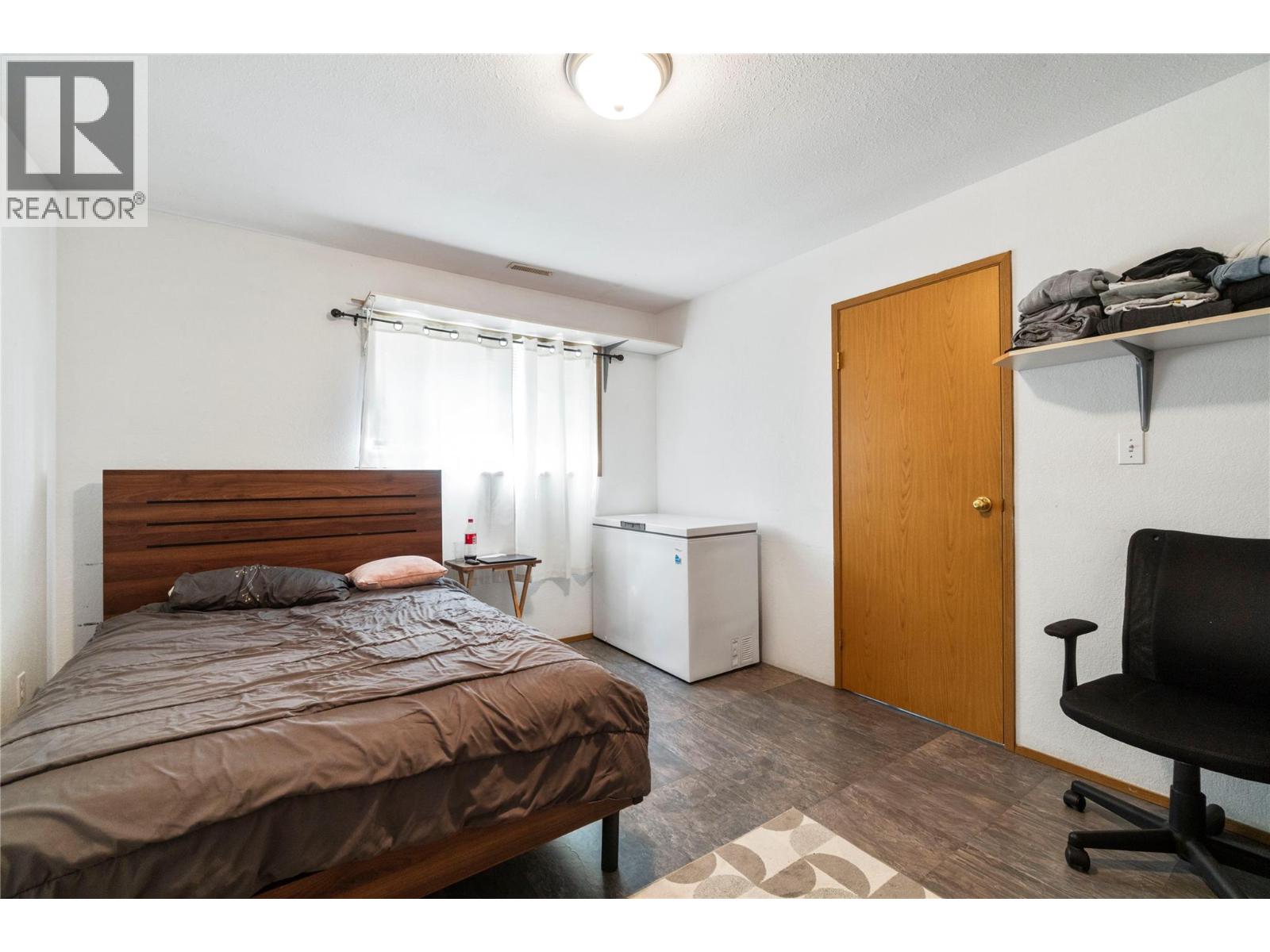  7020 51 Street Northeast, Salmon Arm
