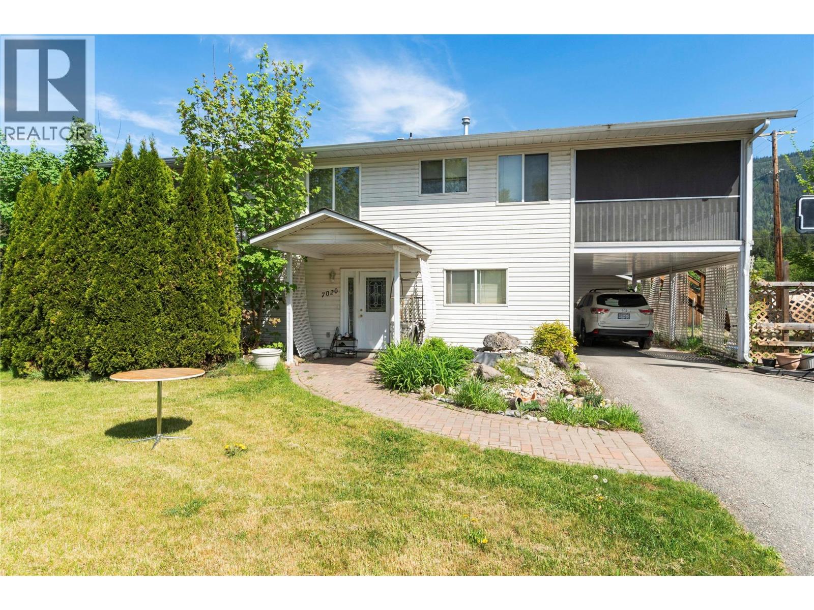 7020 51 Street NE - 51