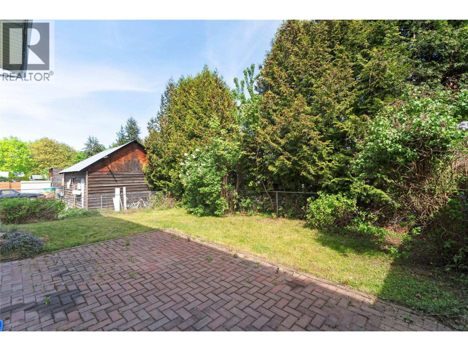  7020 51 Street Northeast, Salmon Arm