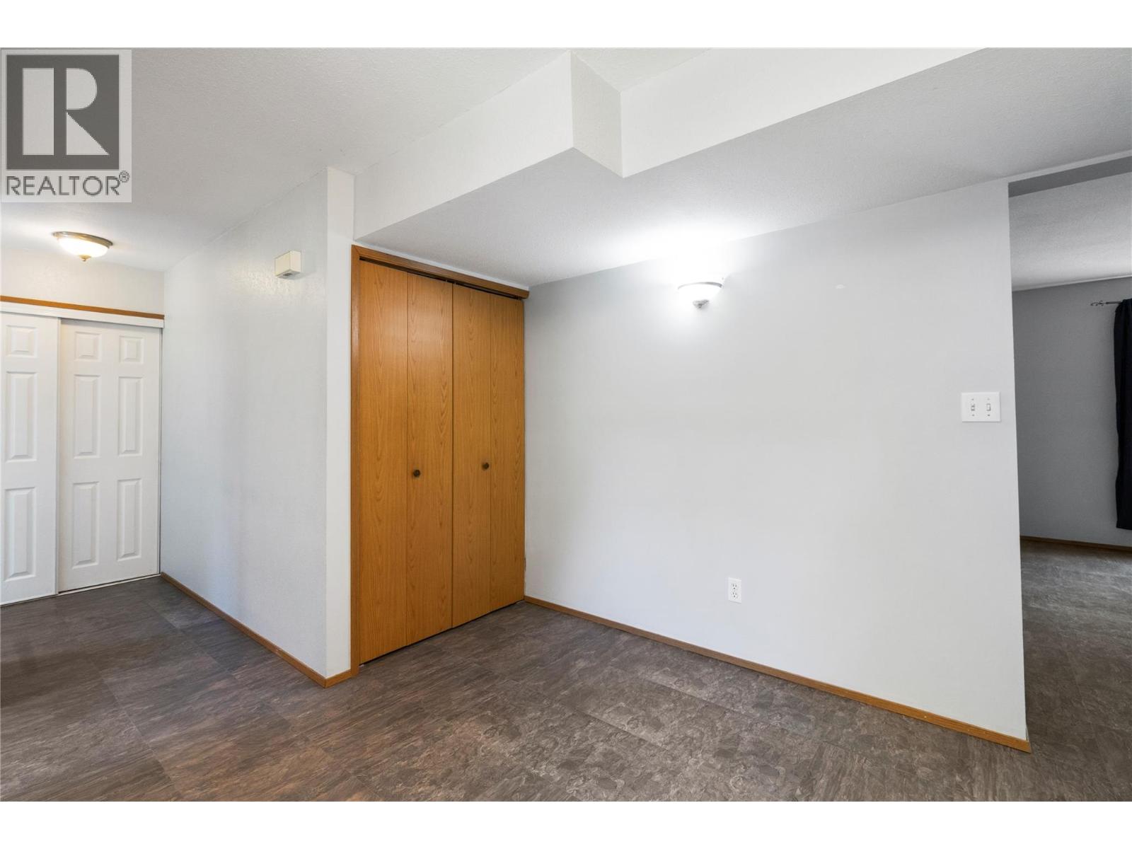 7020 51 Street NE - 42