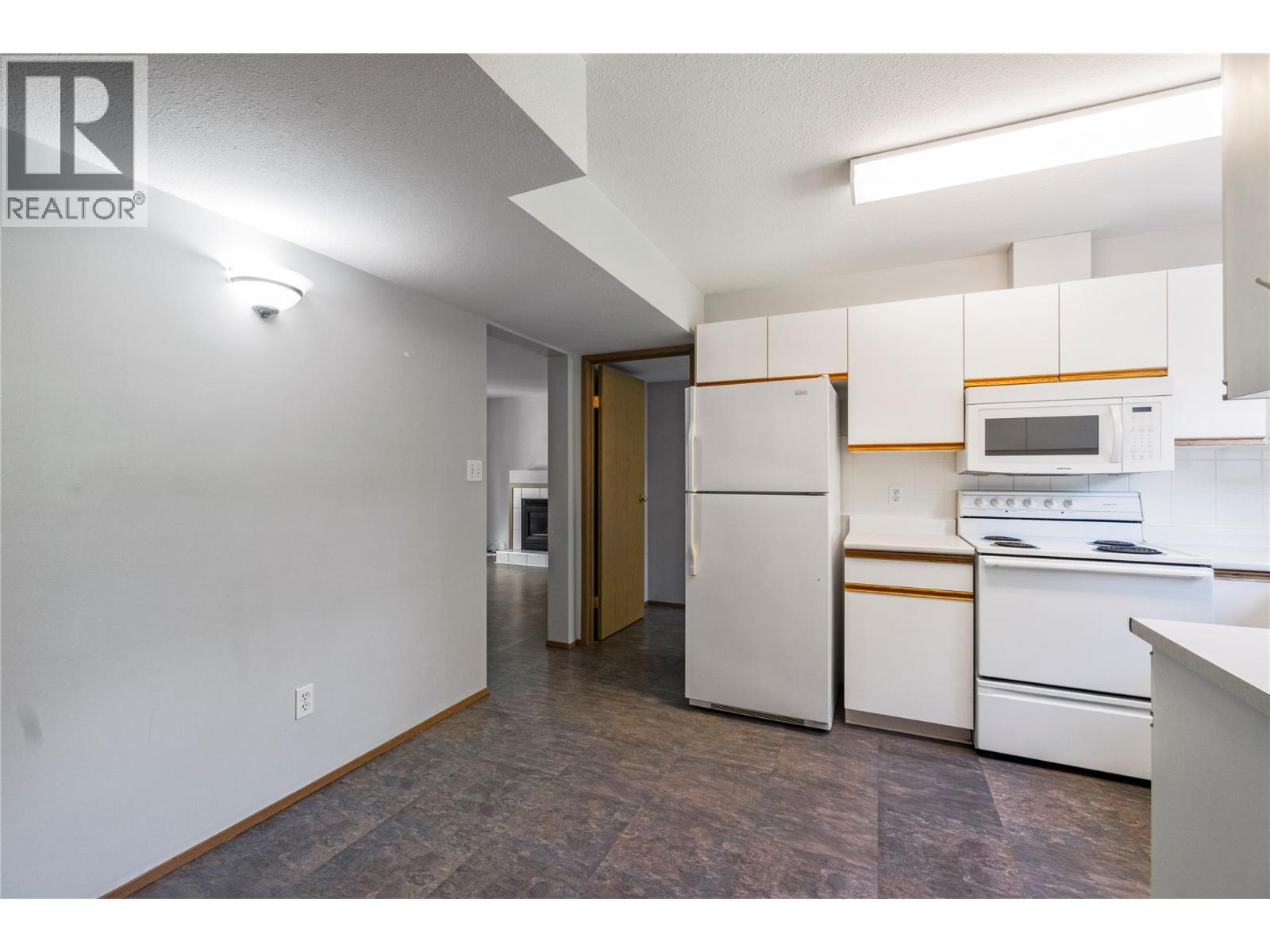  7020 51 Street Northeast, Salmon Arm
