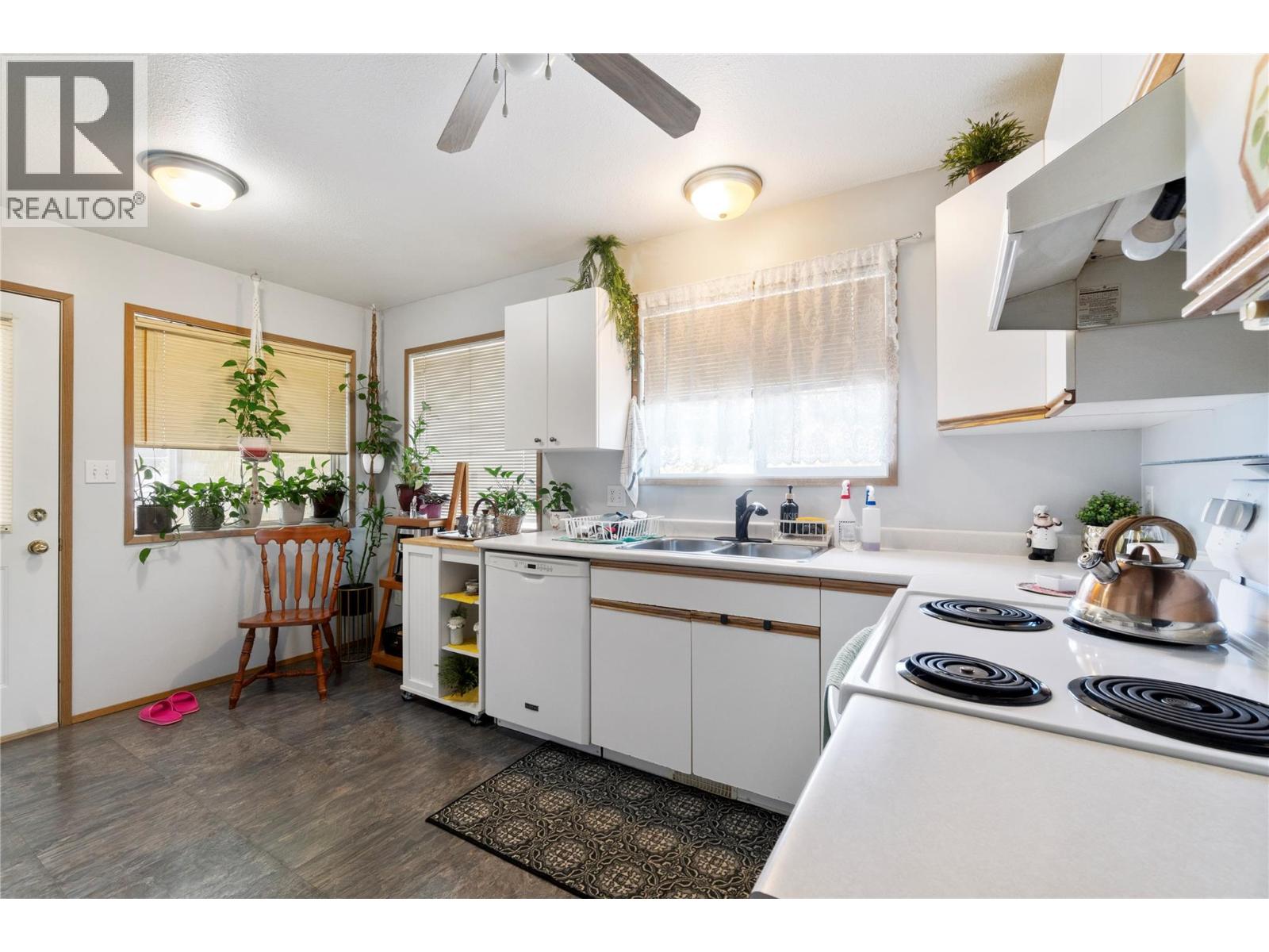  7020 51 Street Northeast, Salmon Arm