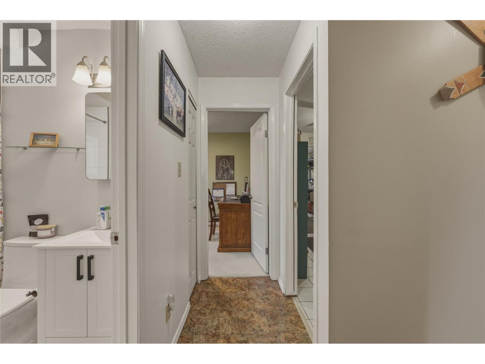 6705 Longacre Drive - 24