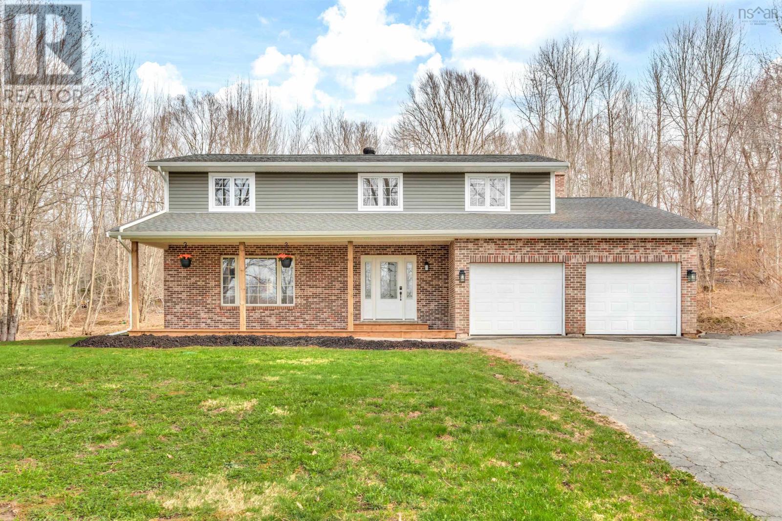 Property photo of 8 Pinewood Drive