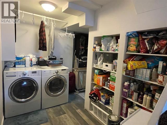 4711 SPRUCE AVENUE - 27