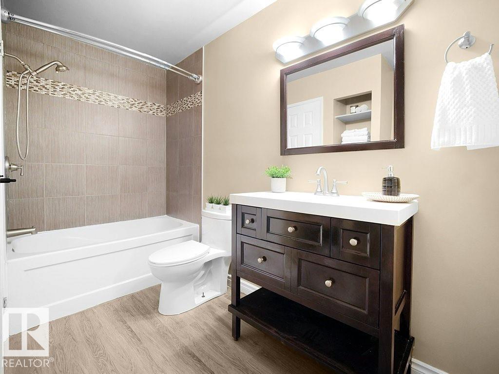 9345 172 ST NW - 21