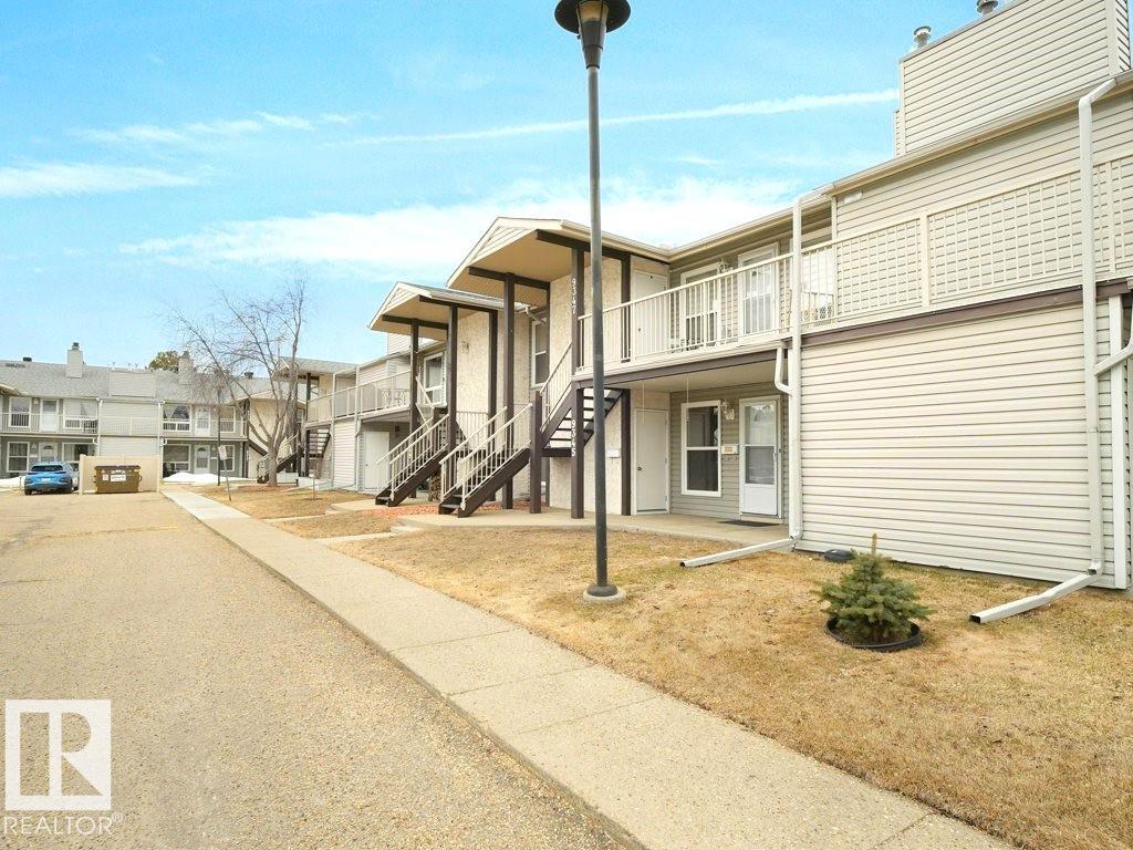 9345 172 ST NW - 4