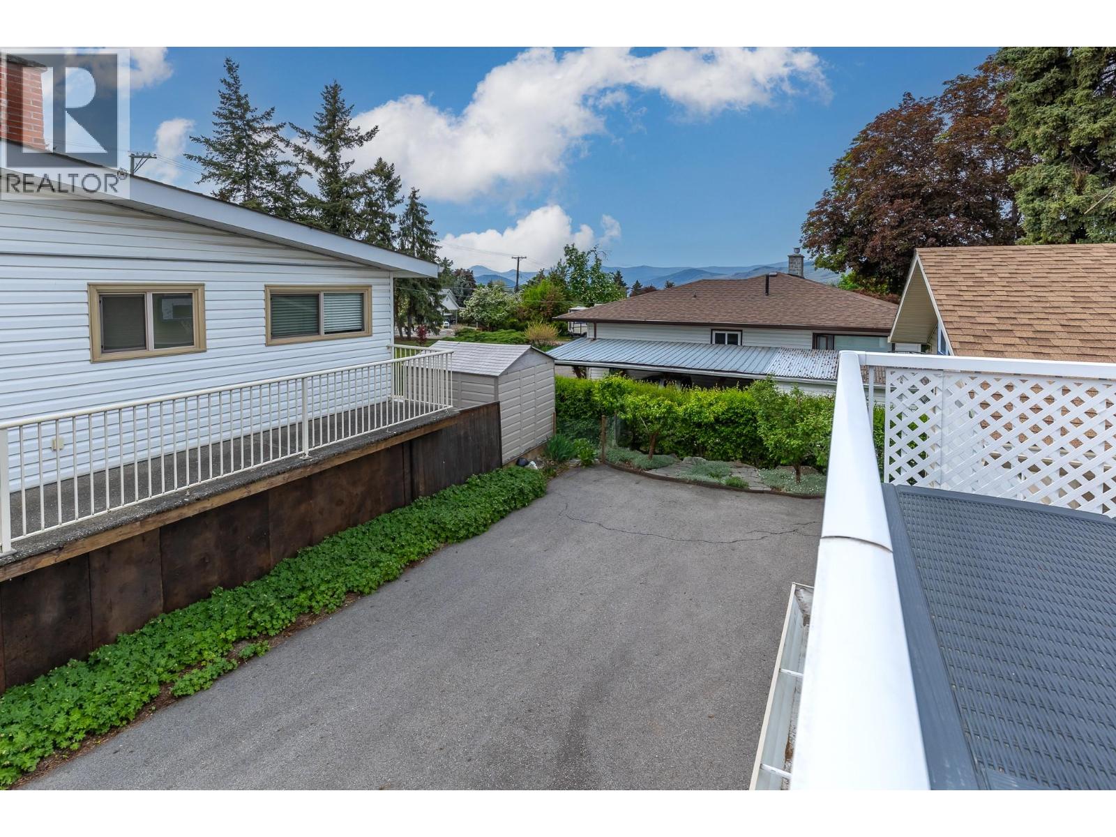 3900 14 Street - 34