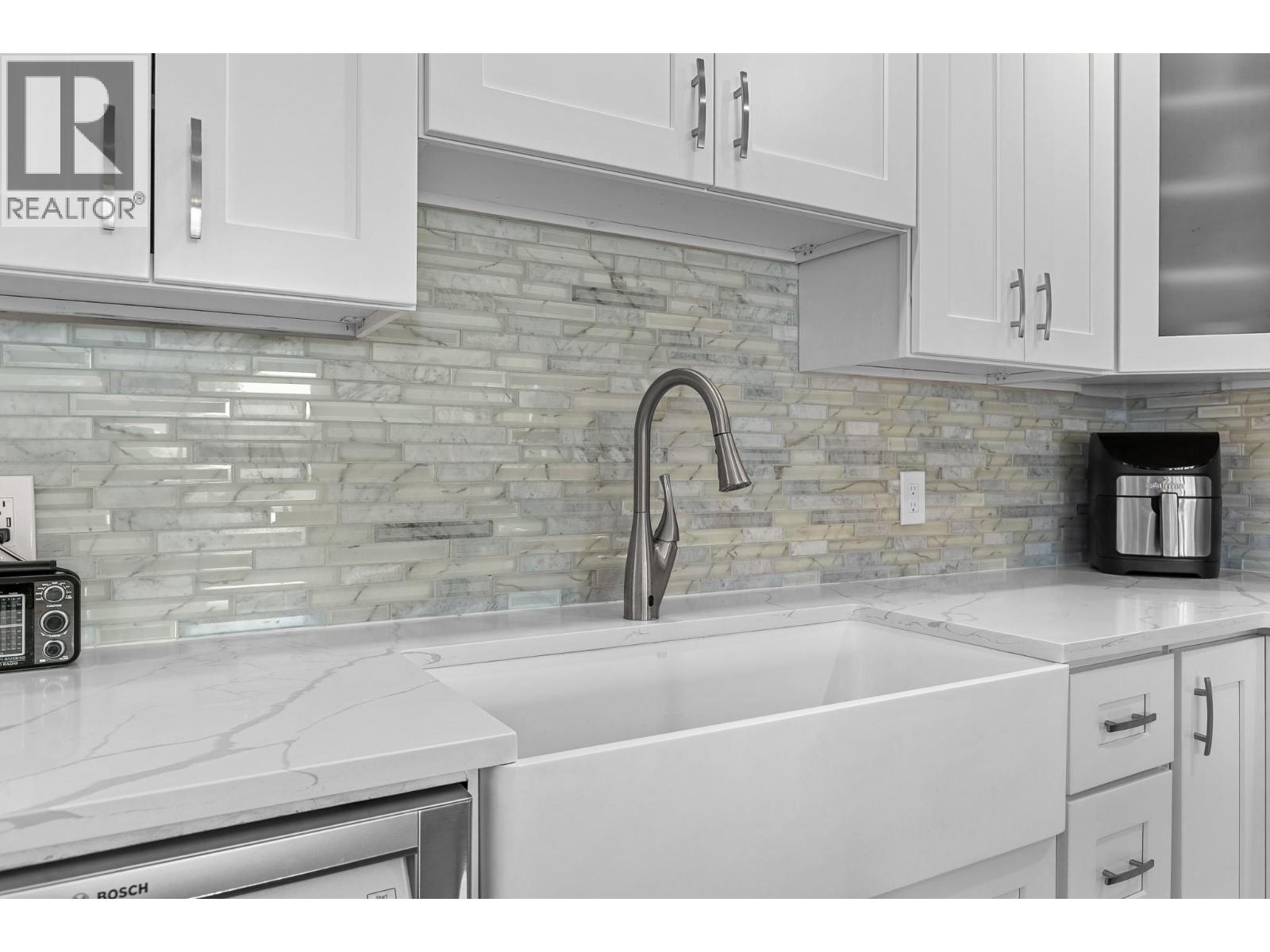 3900 14 Street - 13