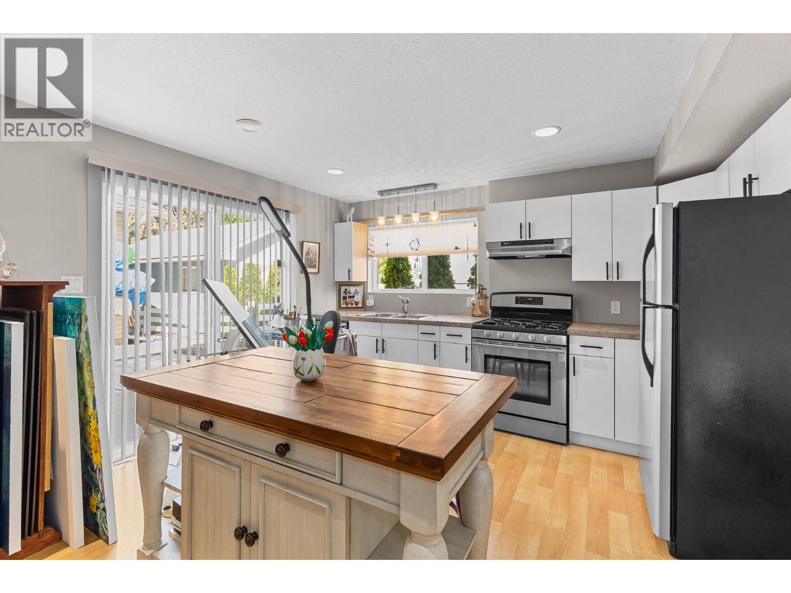3900 14 Street, Vernon