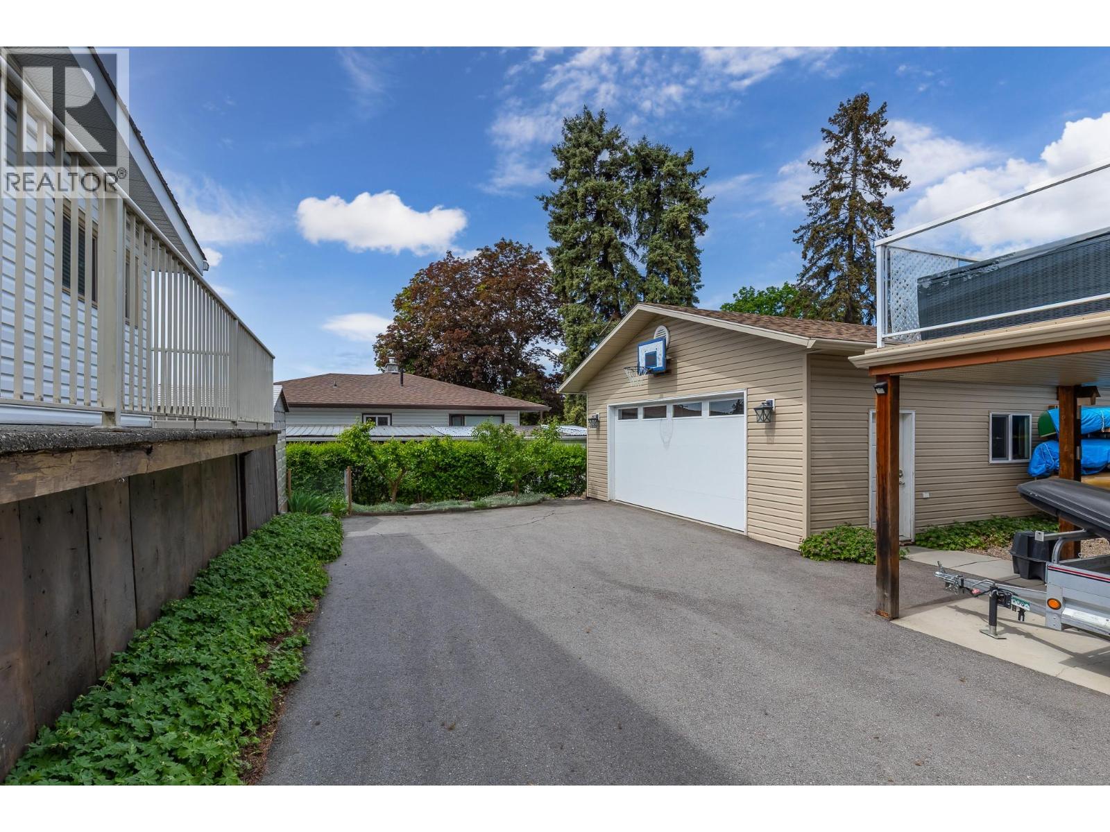 3900 14 Street, Vernon