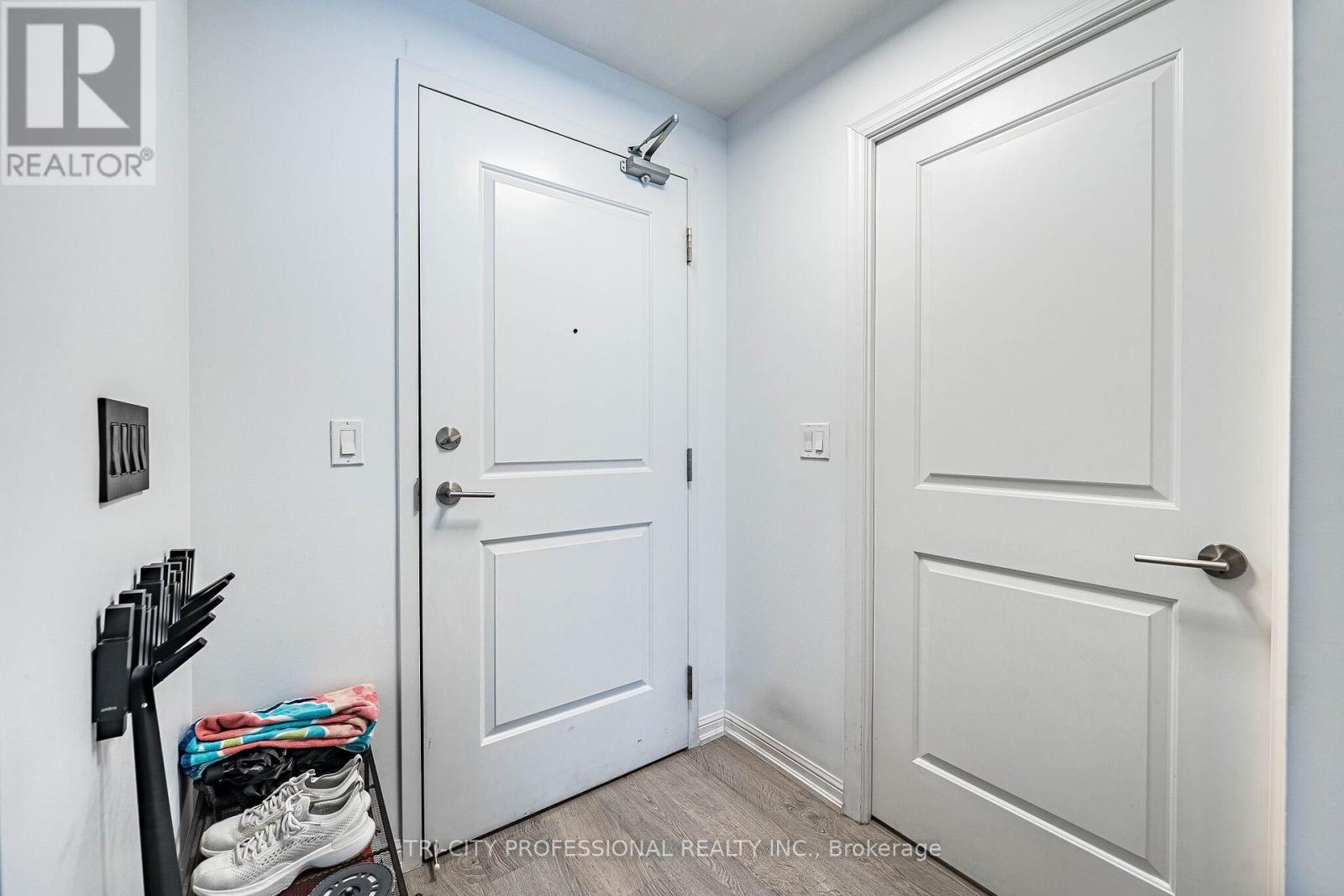 #1713 85 E LIBERTY STREET - 8