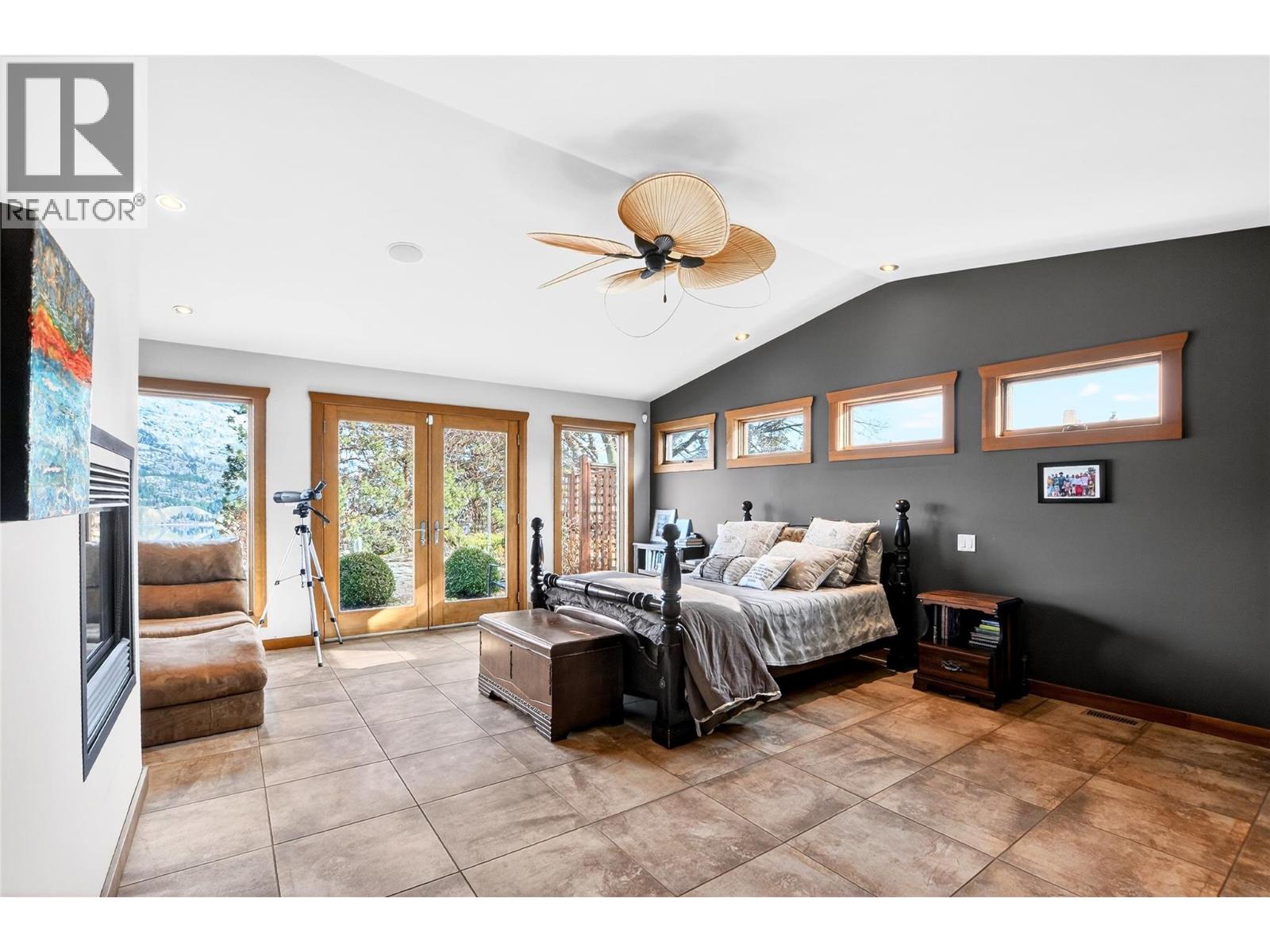 660 Pineview Drive - 16