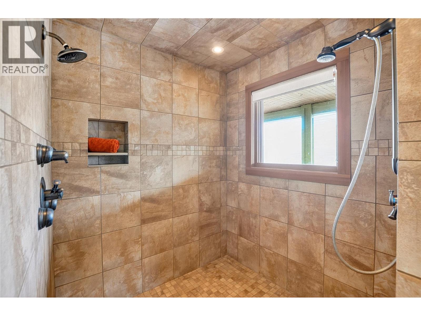660 Pineview Drive, Kaleden