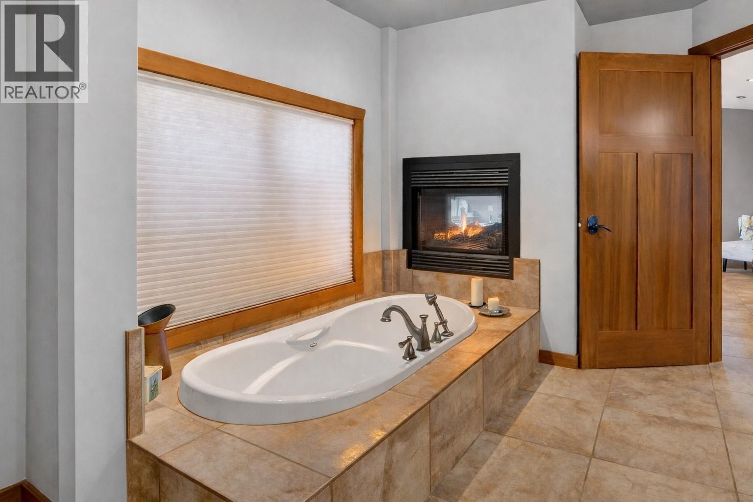 660 Pineview Drive, Kaleden