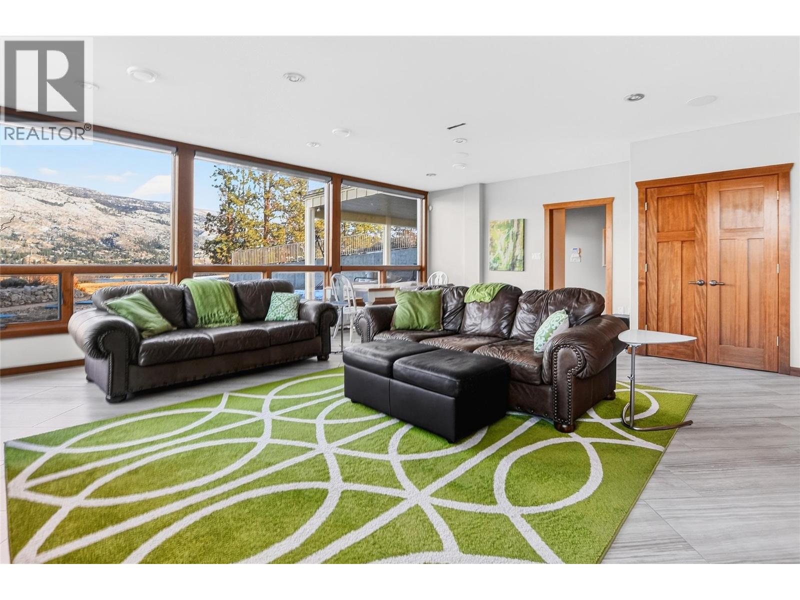 660 Pineview Drive, Kaleden